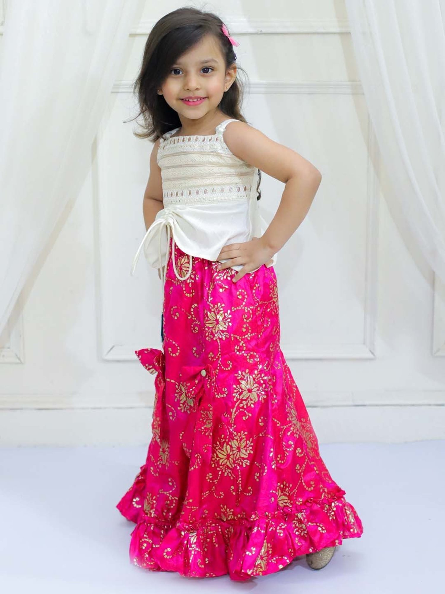 TWISHA Kids Off-White & Pink Embroidered Top Set