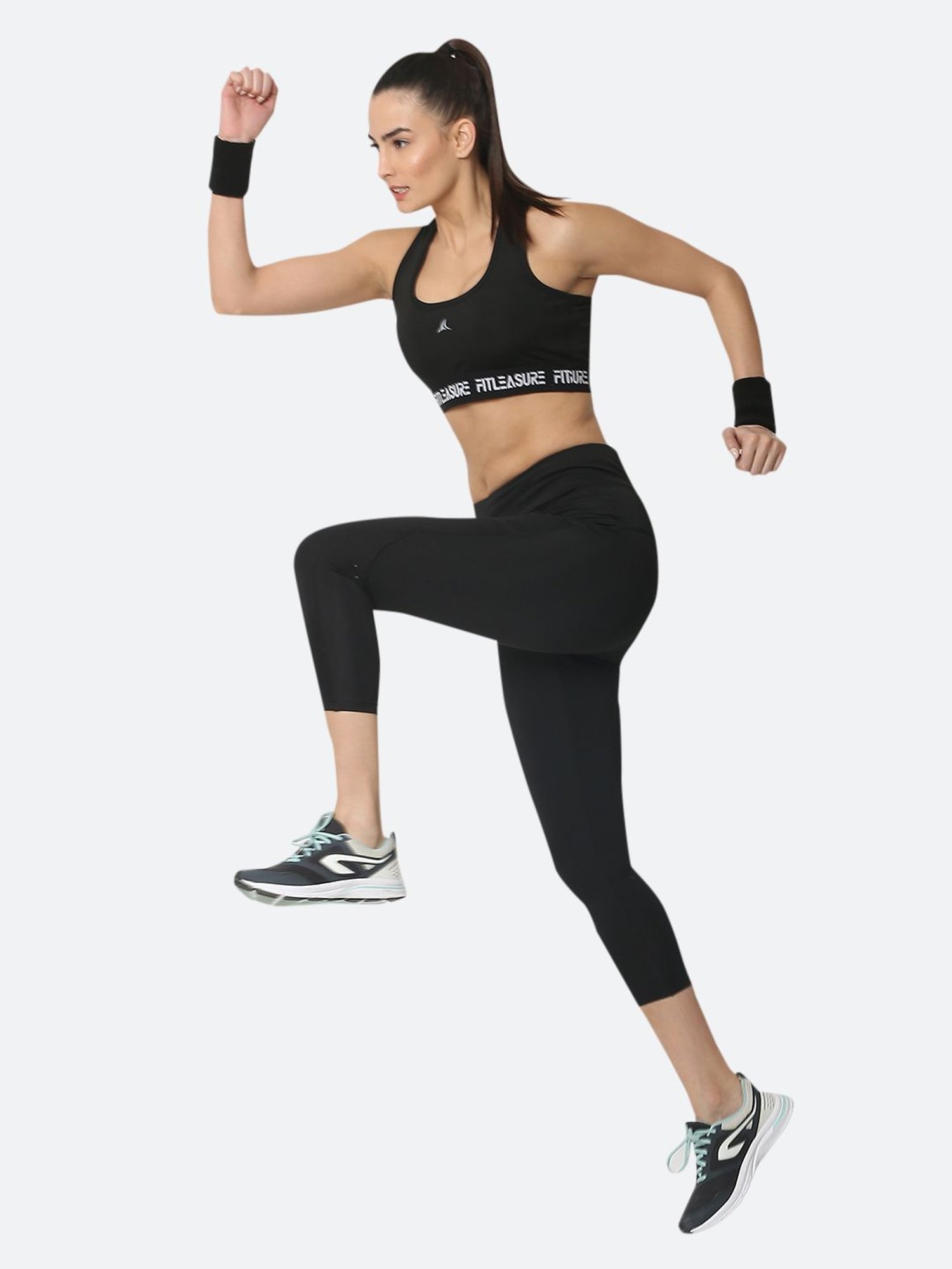 Fitleasure Black Non Wired Padded Sports Bra