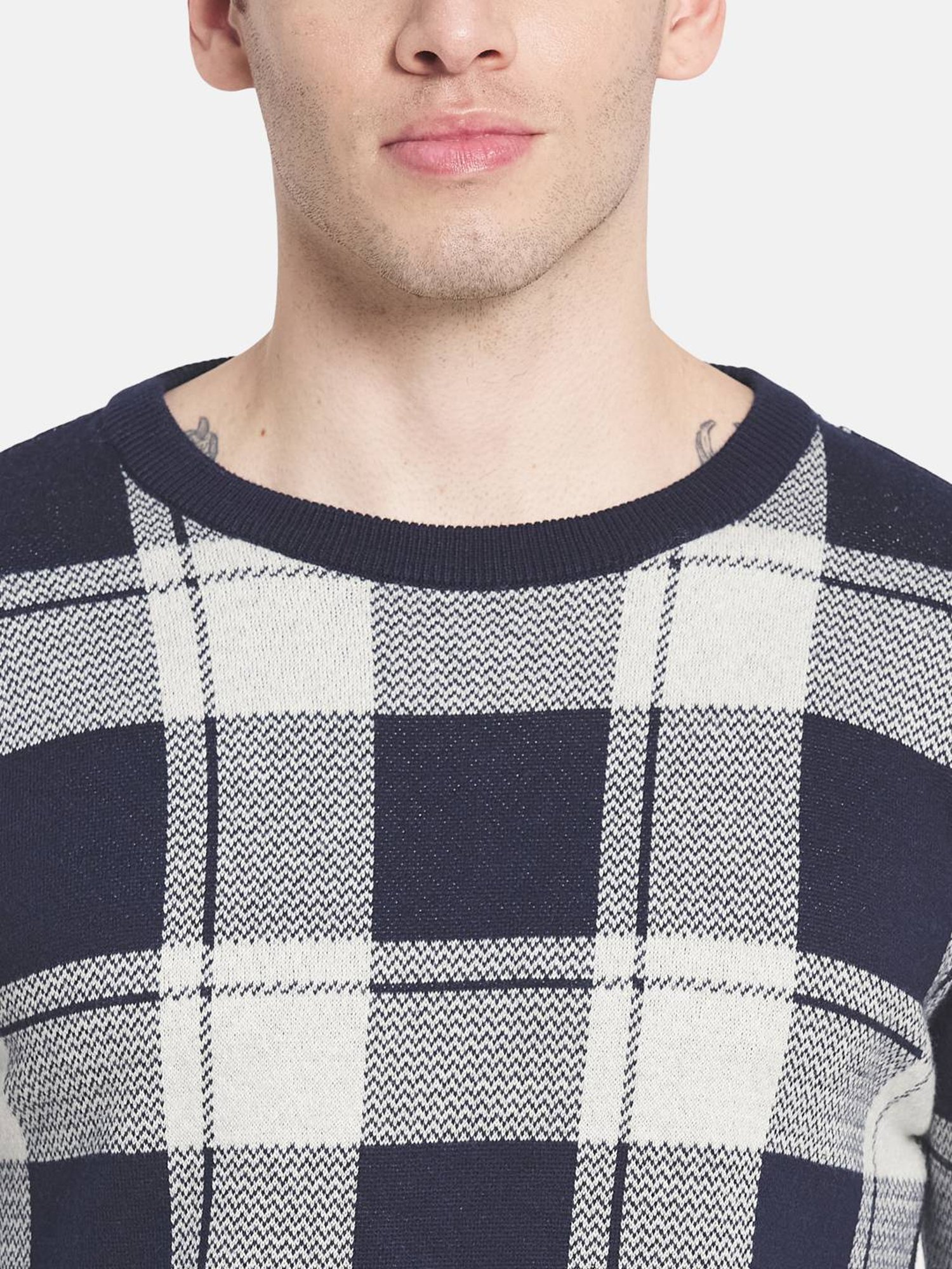 Mettle White & Navy Cotton Regular Fit Checks Sweater