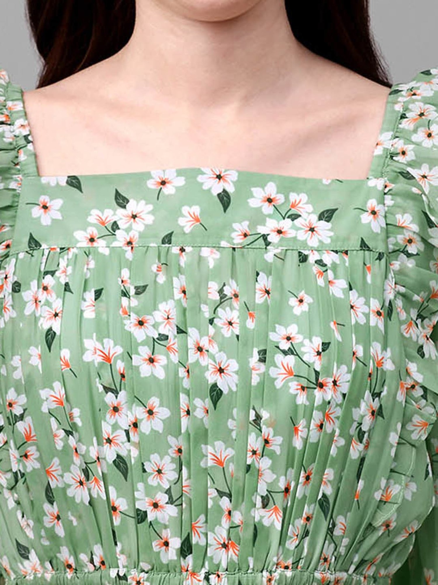 MASAKALI.CO Light Green Floral Print Crop Top