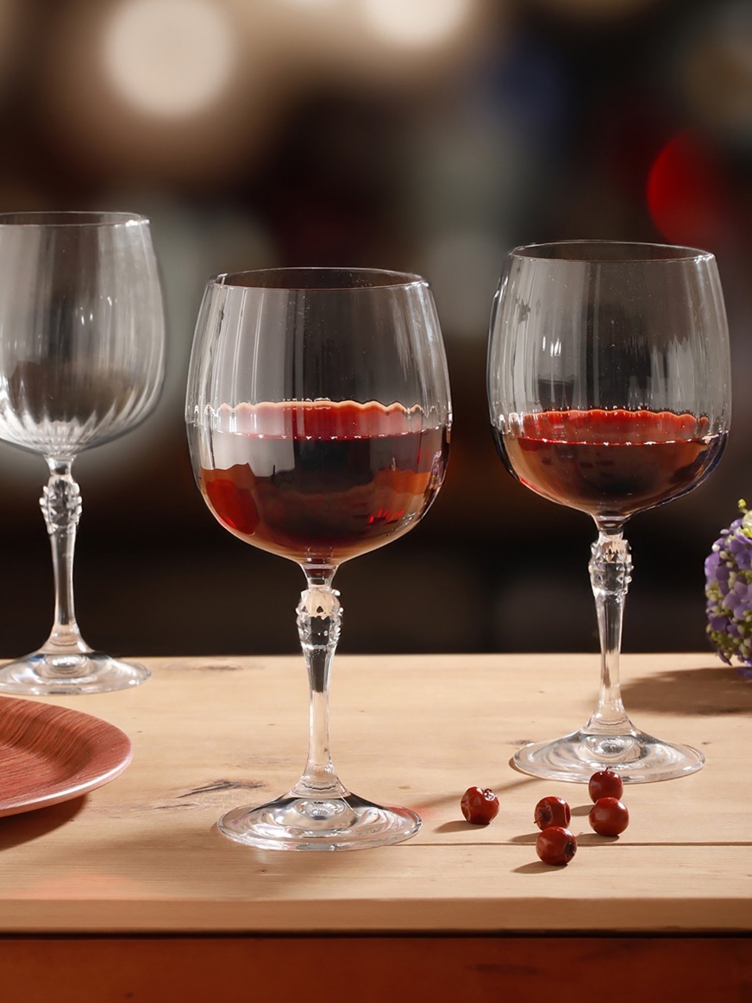 Trovea's Botanical Bliss Gin Balloon Crystal Transparent Glass Cocktail Glass - Set of 2