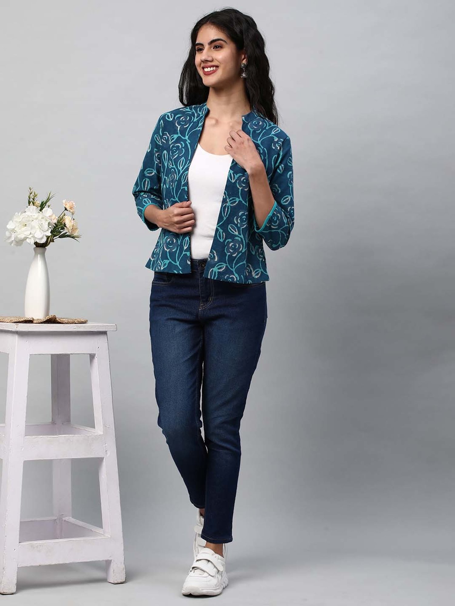 Kami Kubi Blue Printed Reversible Short Jacket