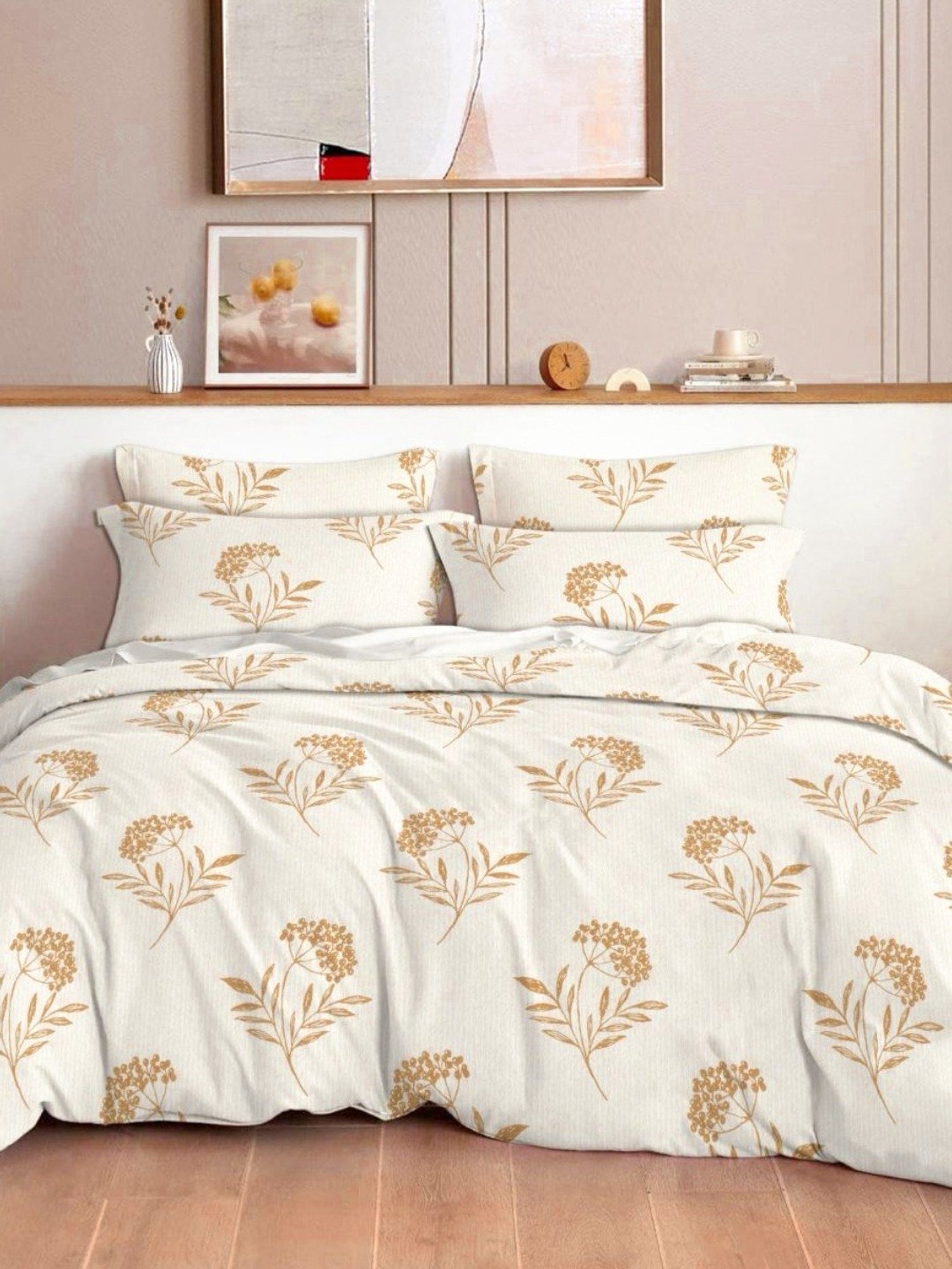 Ariana Forli UltraSoft Floral Gold 140 TC Microfibre Bedsheet with 2 Pillow Covers