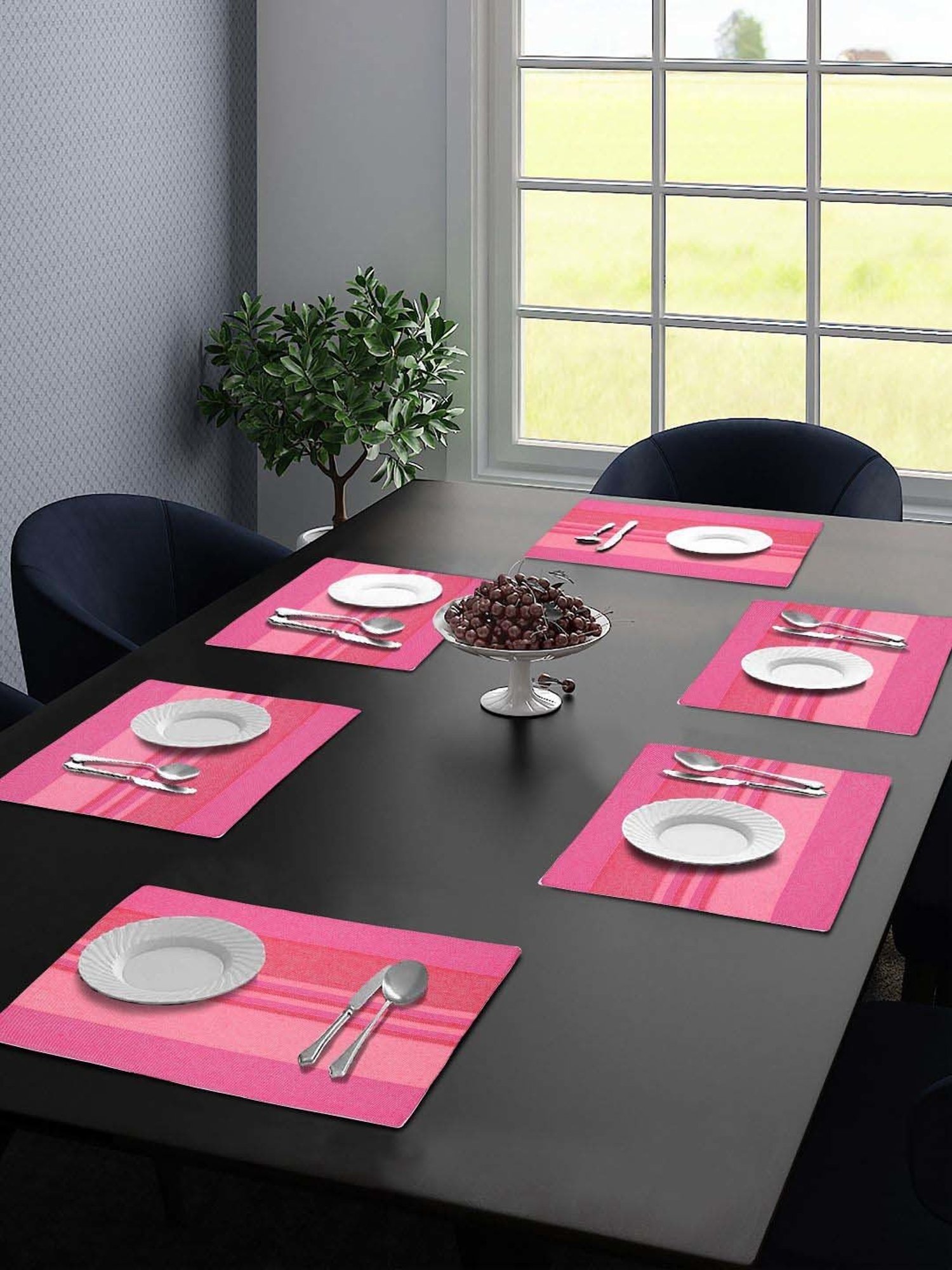 Table Runner with 4ct Placemats - Bullseye's Playground™