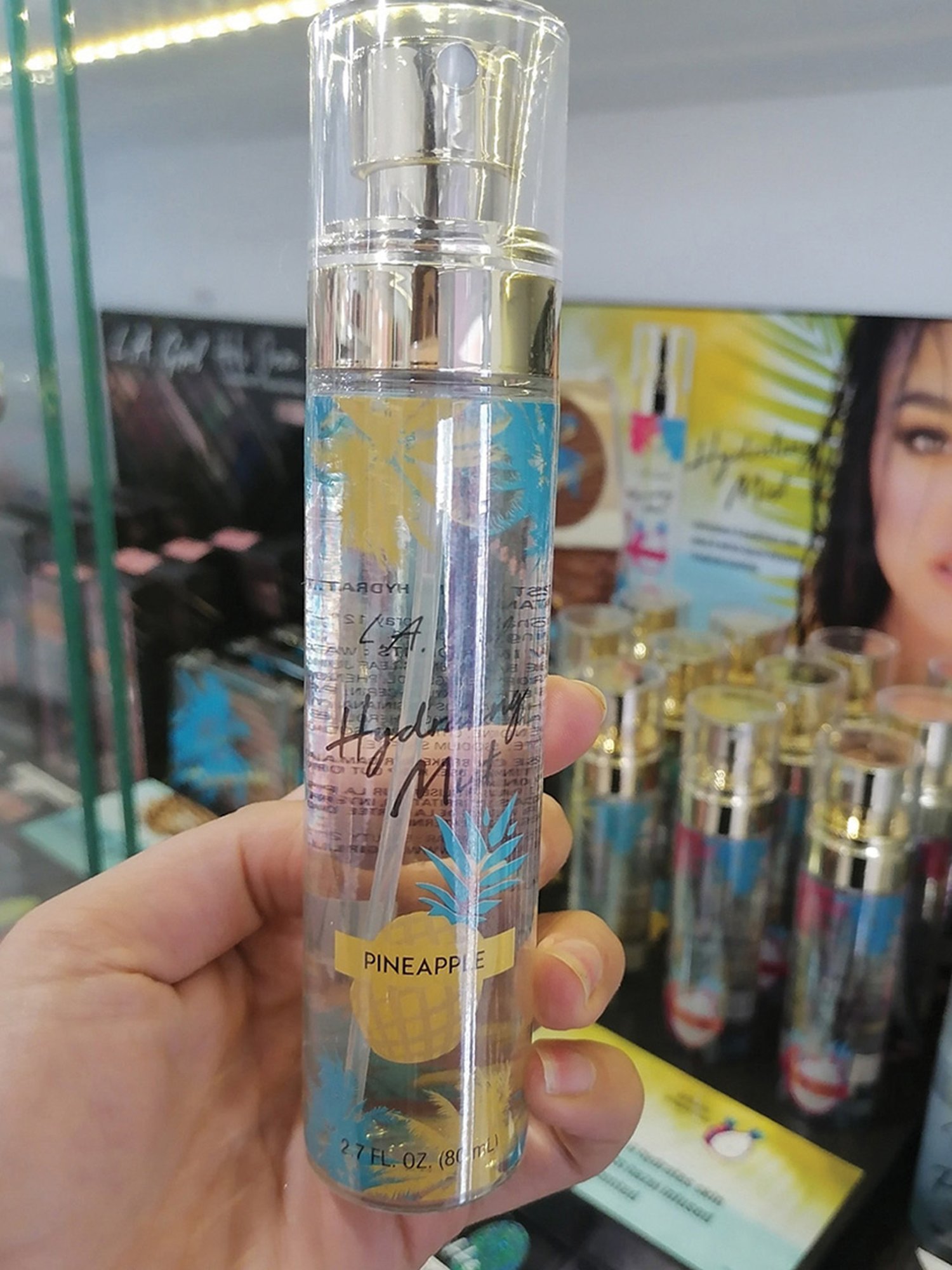 L.A. Girl Hydrating Mist Pineapple - 80 ml