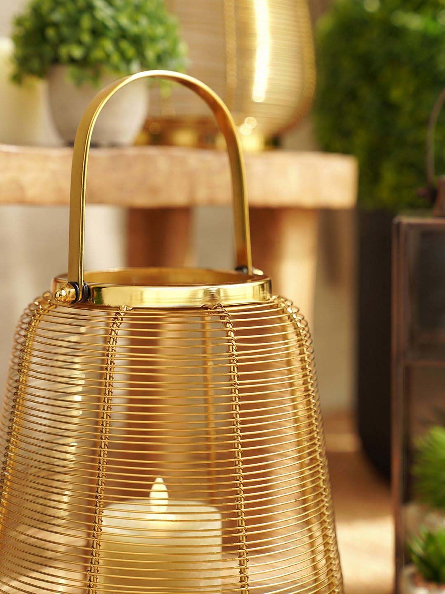 Pure Home and Living Gold Metal Round Lantern