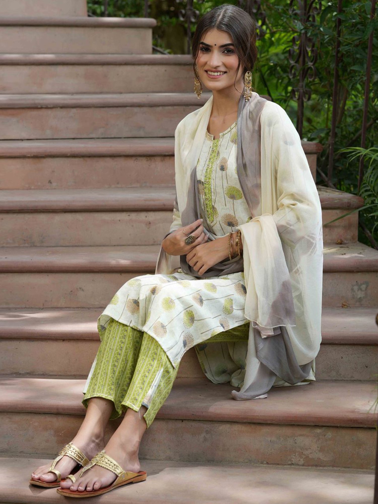 Juniper Green Floral Printed Rayon Slub Kurta Pants & Tie & Dye Chiffon Dupatta Set