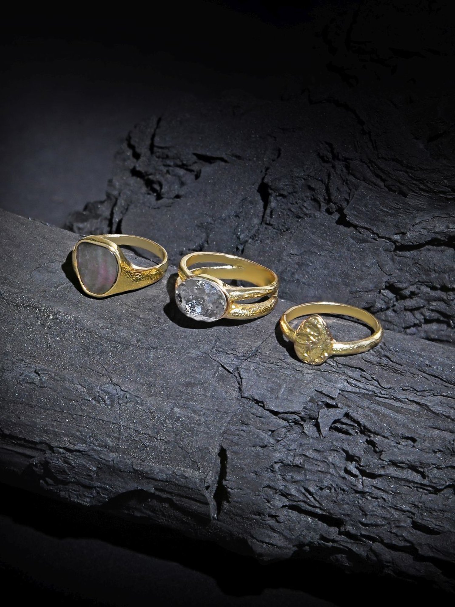 Accessorize London Women's Pearlised Ring Set Of Three Grey