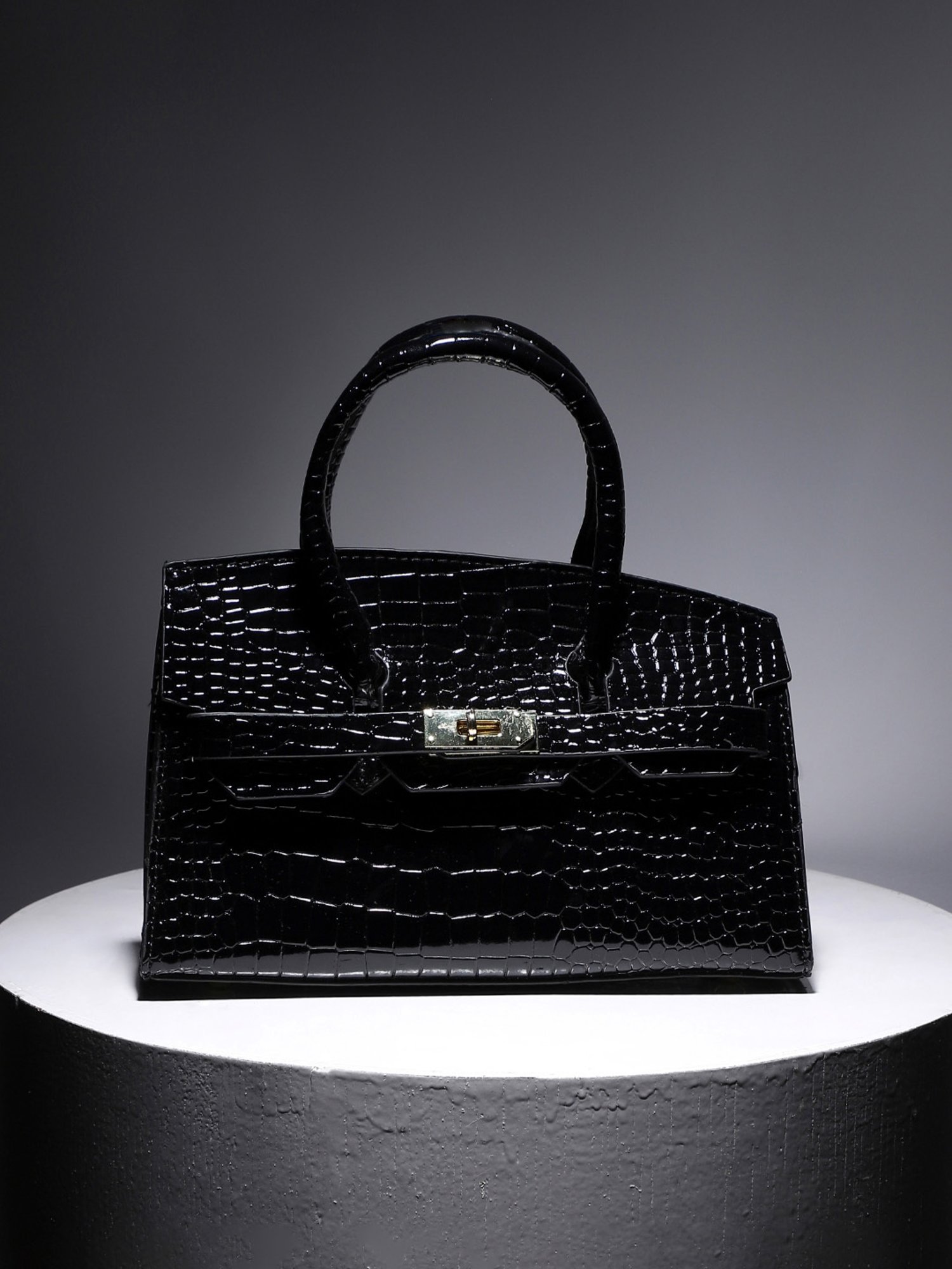 HauteSauce Black Textured Medium Leather Handheld Handbag