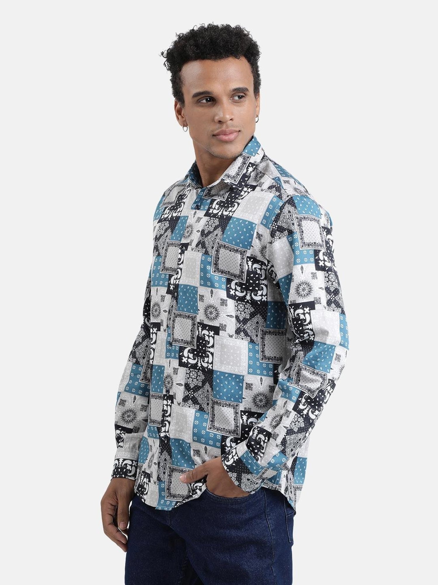 Ivoc Grey & White Cotton Regular Fit Printed Shirt