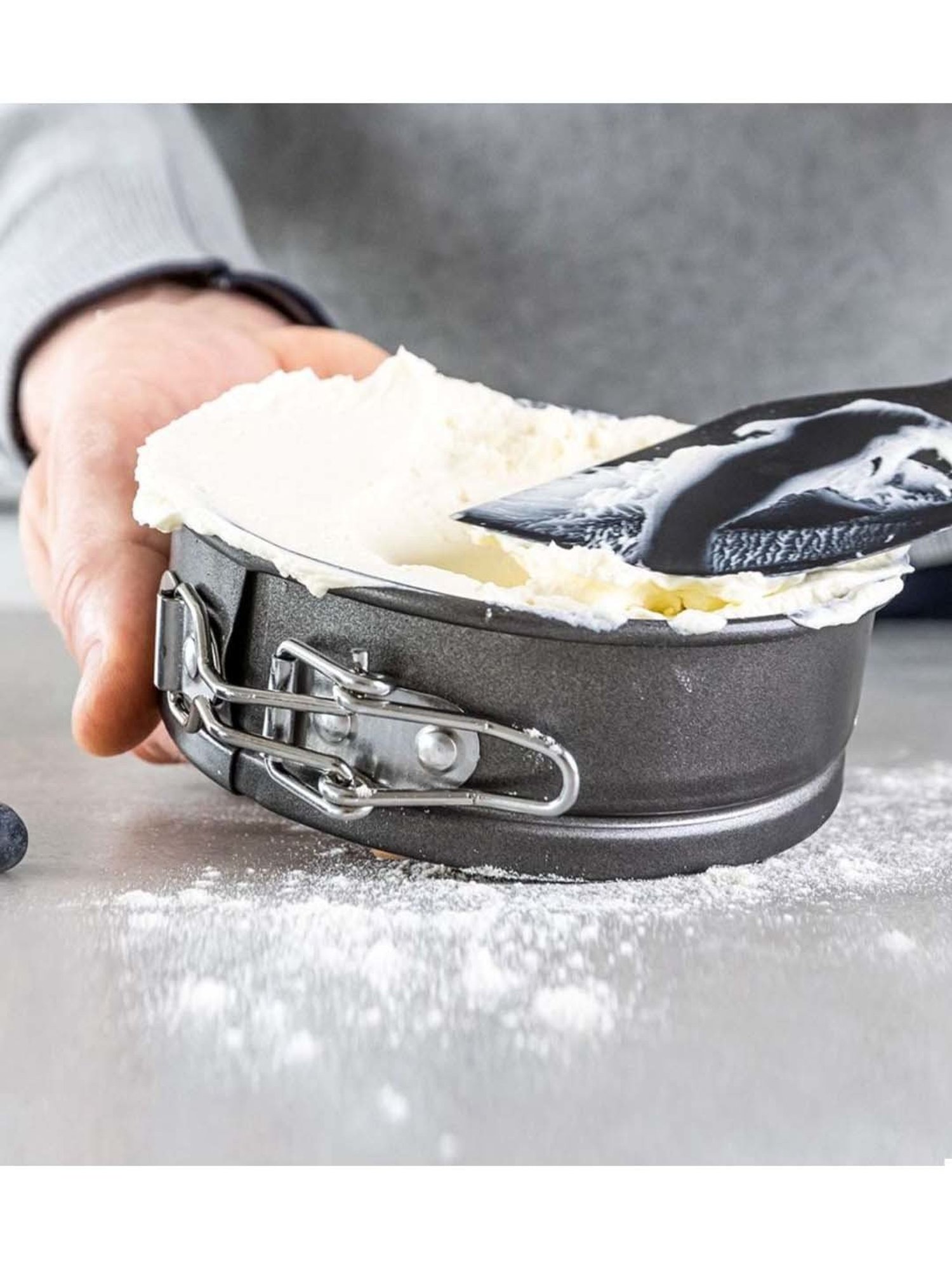 MasterClass Grey Carbon Steel Non-Stick Base Cake Pan