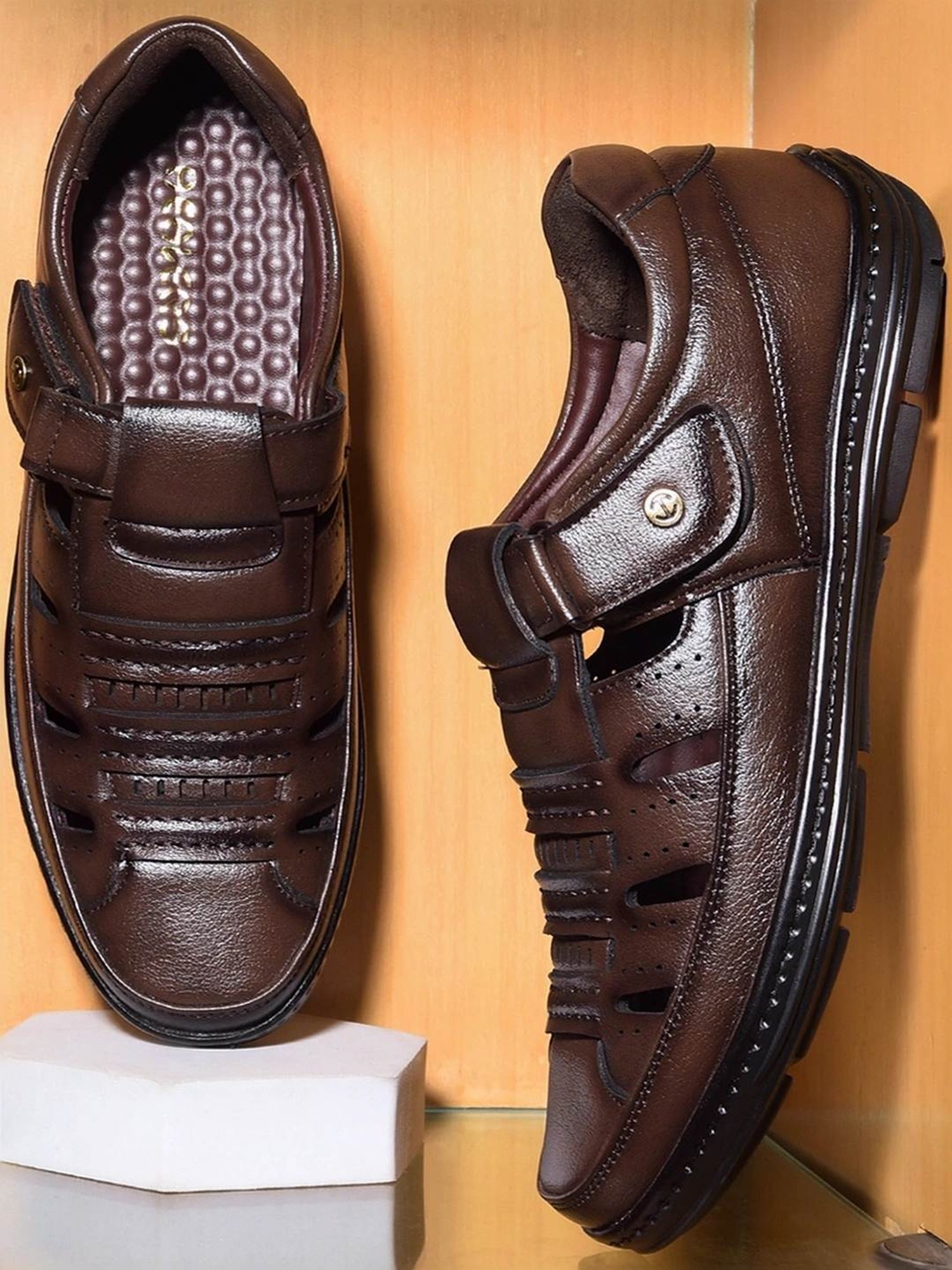 Healers by Liberty Men's Brown Fisherman Sandals