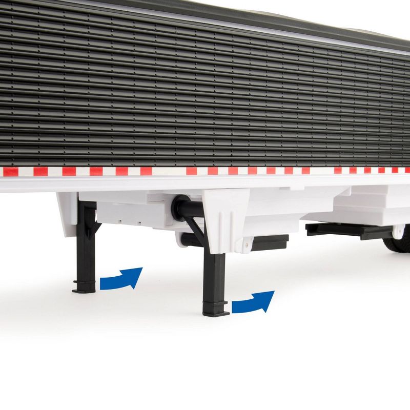 Hollywood Rides Stranger Things 1:24 Diecast - 1979 Chevy Camaro with Coin