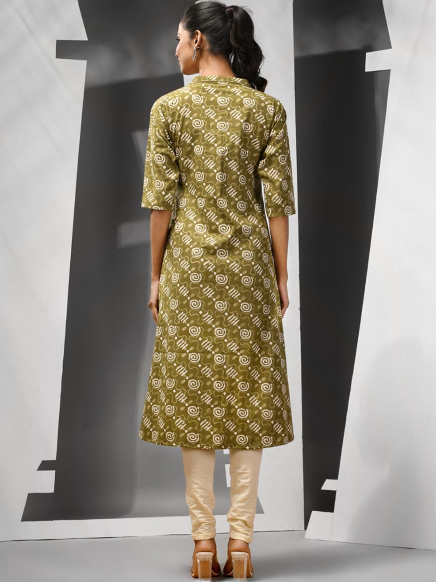 CHARUKRITI Green Cotton Printed A Line Kurta