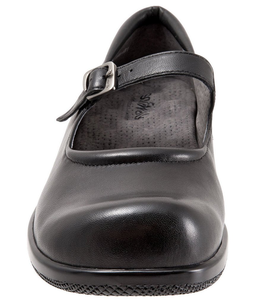 SoftWalk Jupiter Mary Janes