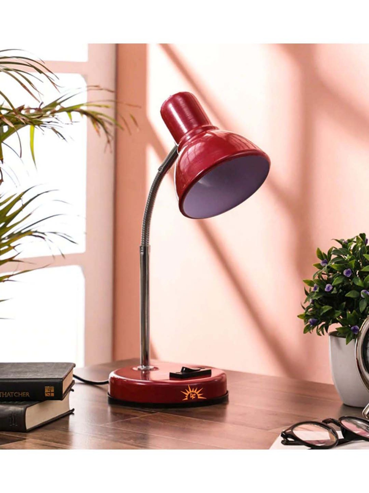 DecorativeRay Red Iron Study Table Lamp - Set of 1