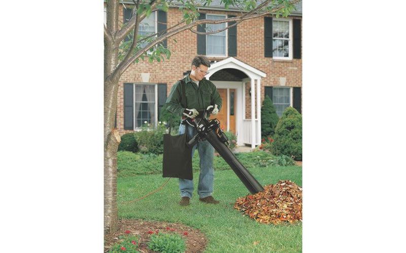 Black & Decker BV3100R 12 Amp Electric Blower/Vacuum/Mulcher