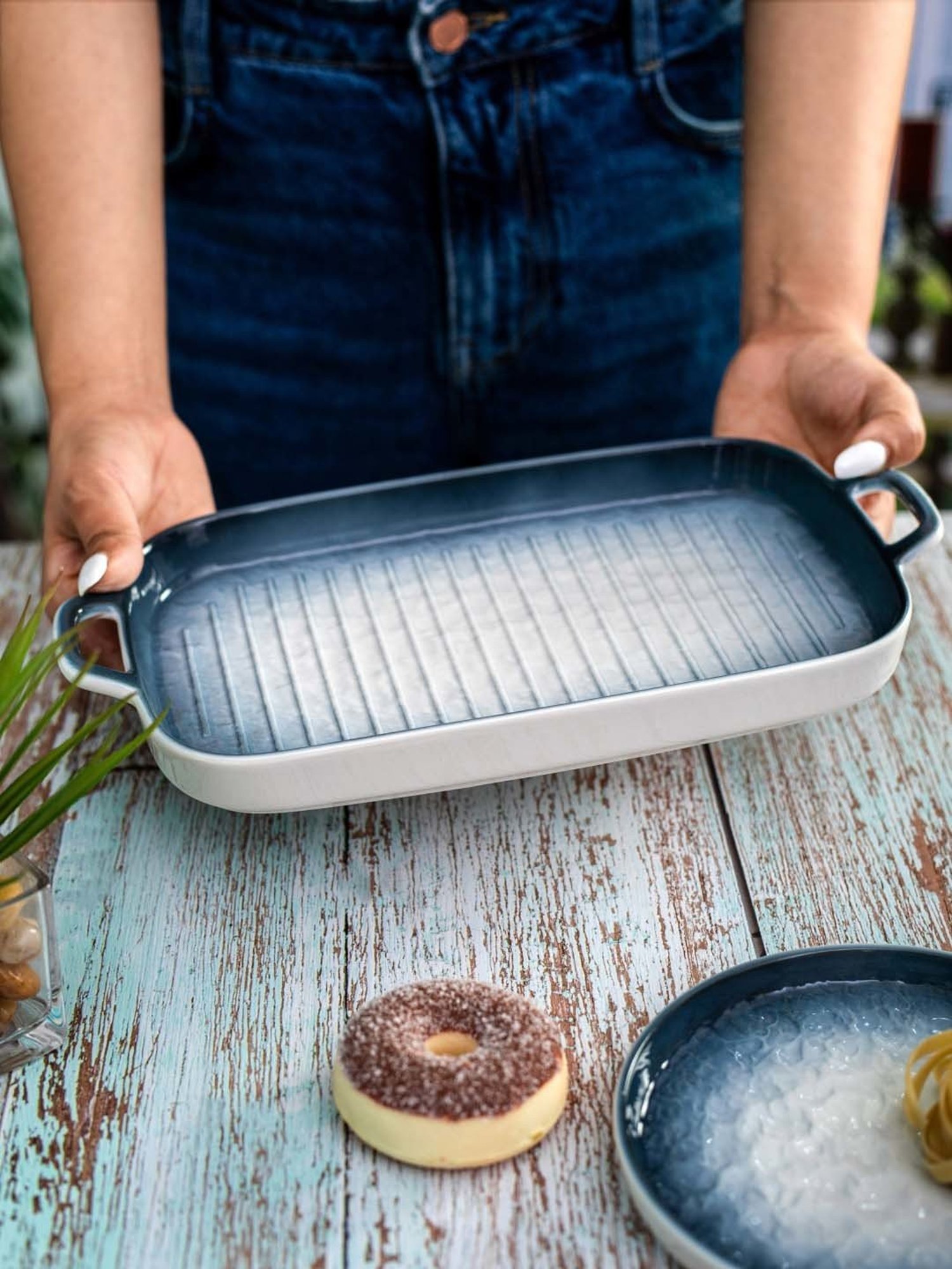 White Gold White & Blue Porcelain Rectangle Serving Platter With Handle