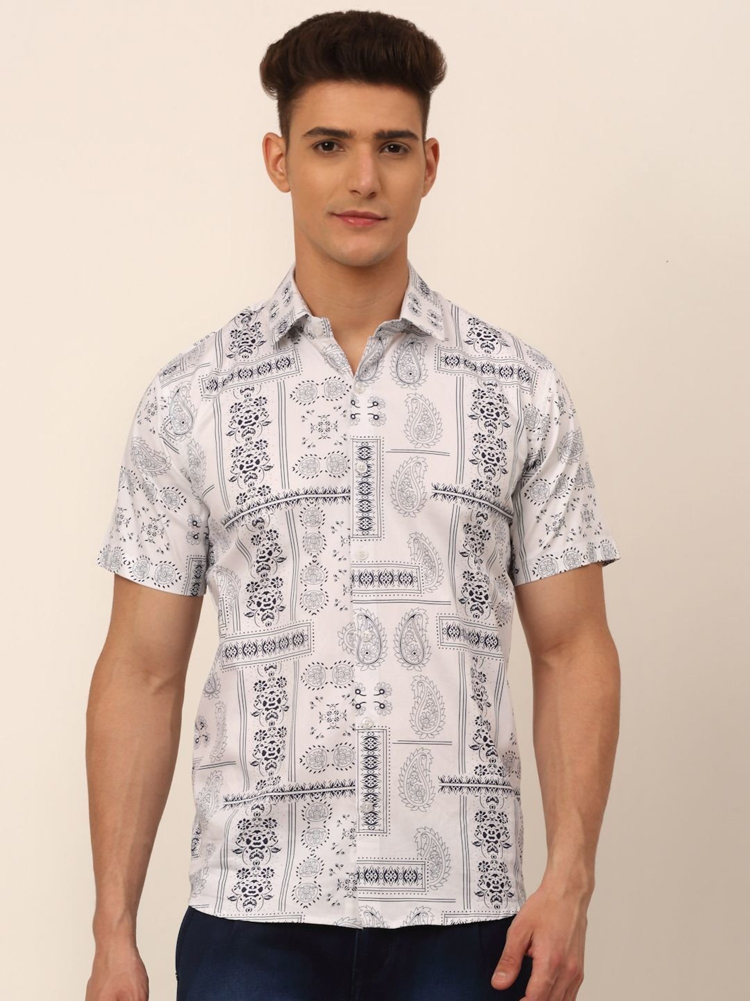 Jainish White Cotton Regular Fit Printed Shirt