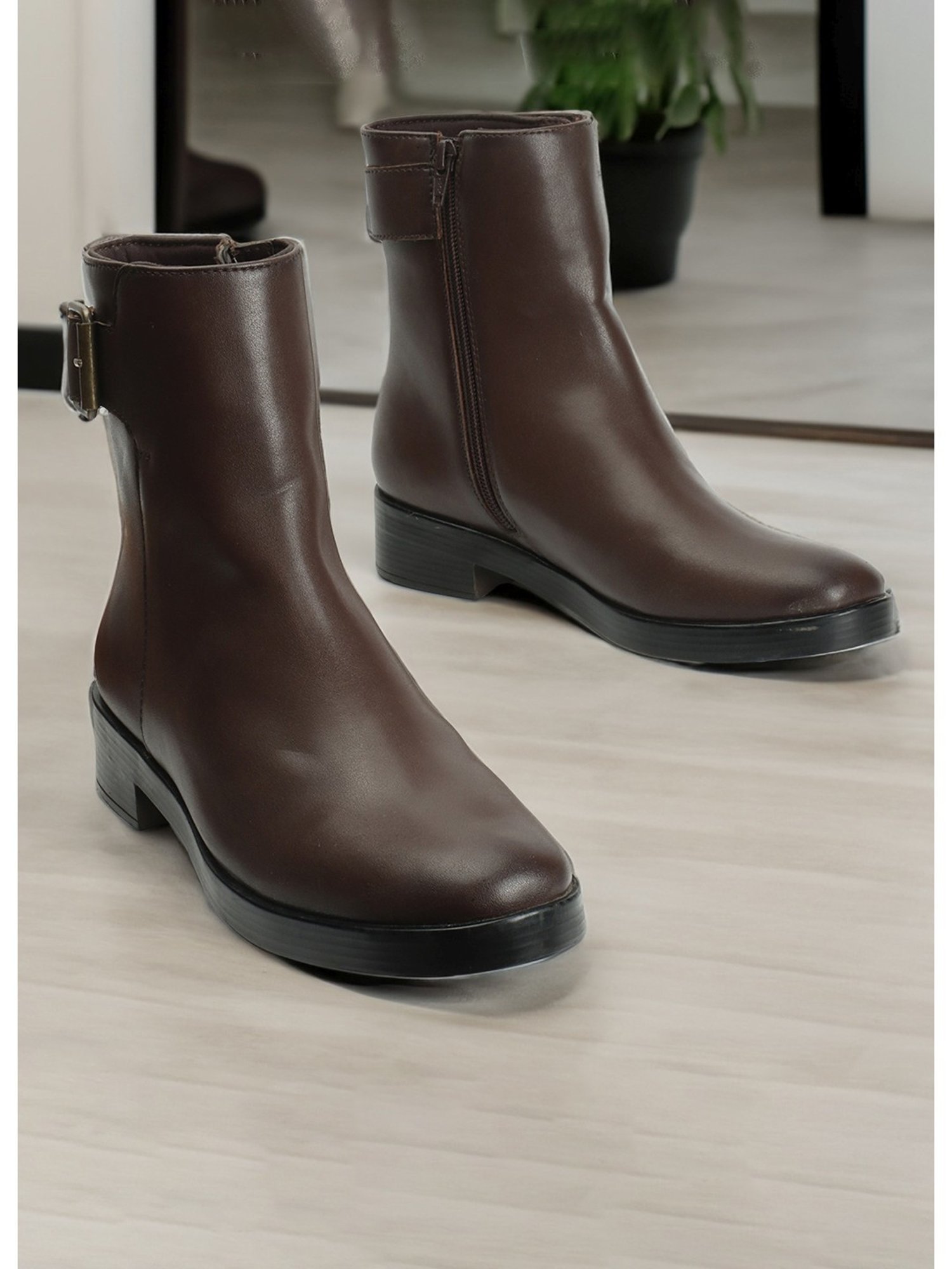 Elle Women's Brown Casual Boots