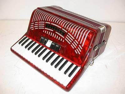 Hohner Hohnica Piano Accordion 1305, RED, 34 Keys 72 Bass, Case & Straps, NEW