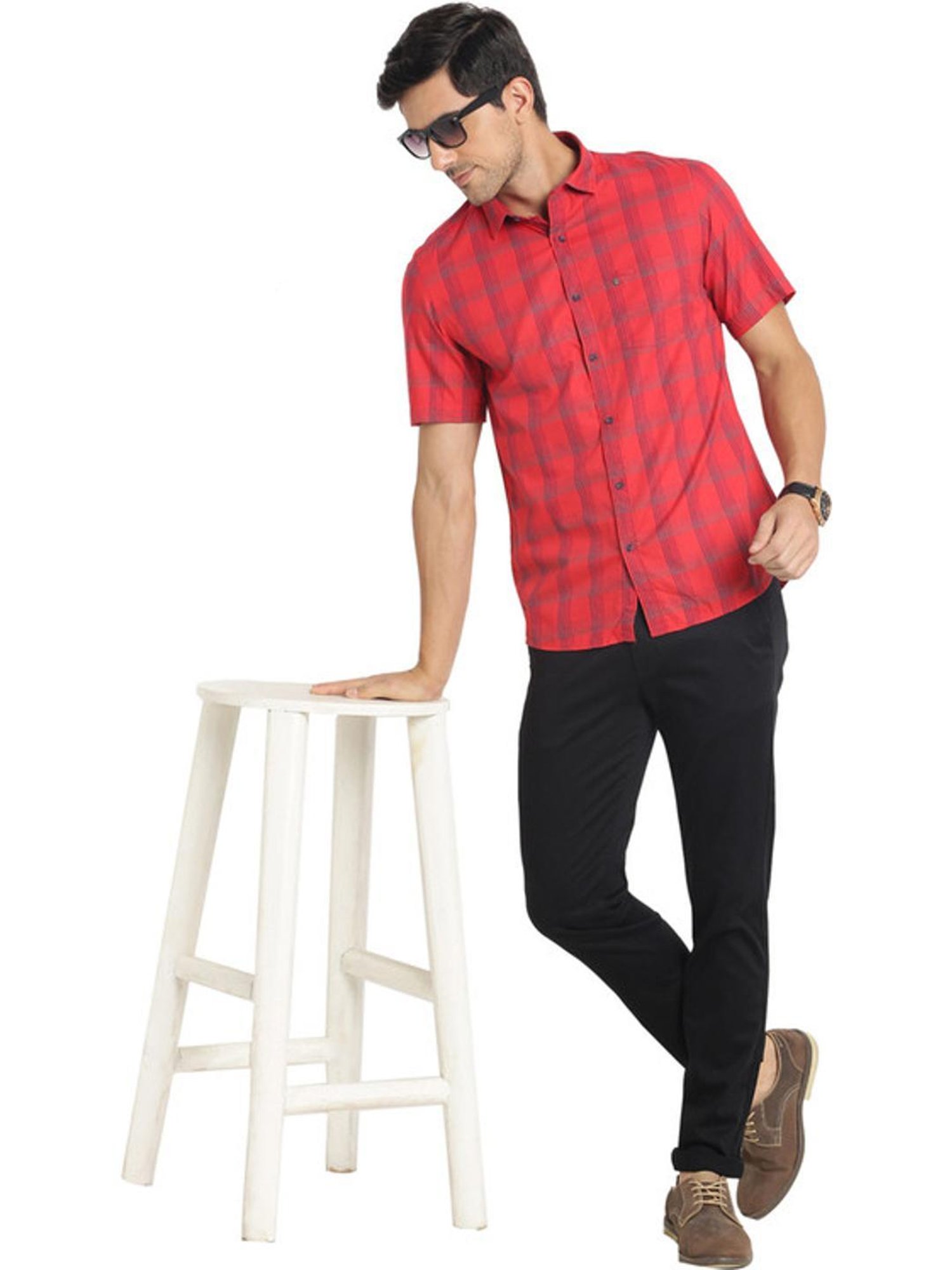 Turtle Red Cotton Slim Fit Checks Shirt