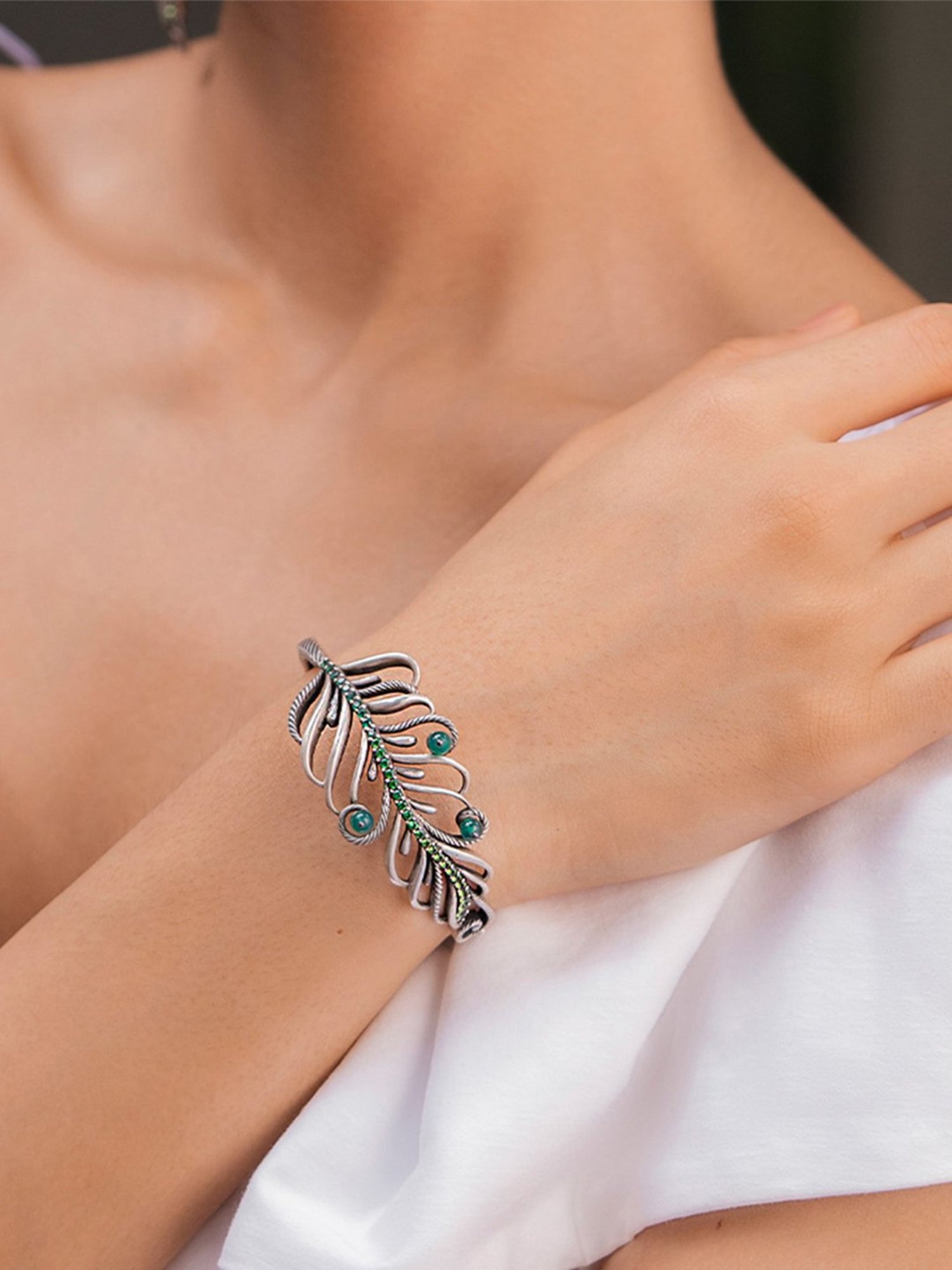 Shaya 92.5 Sterling Silver Unravel Oxidized Bracelet for Women