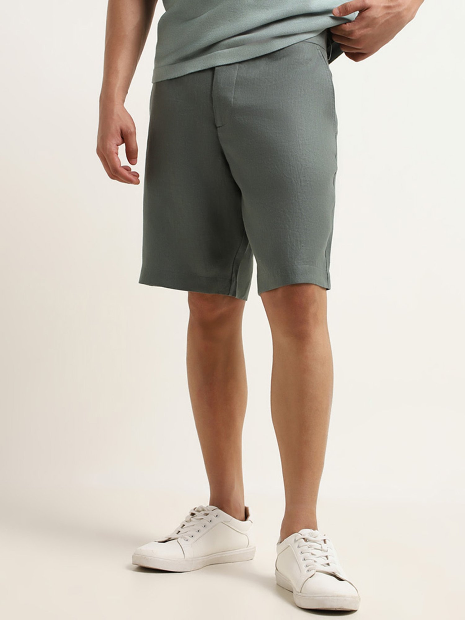 Ascot by Westside Solid Sage Mid Rise Relaxed Fit Linen Shorts