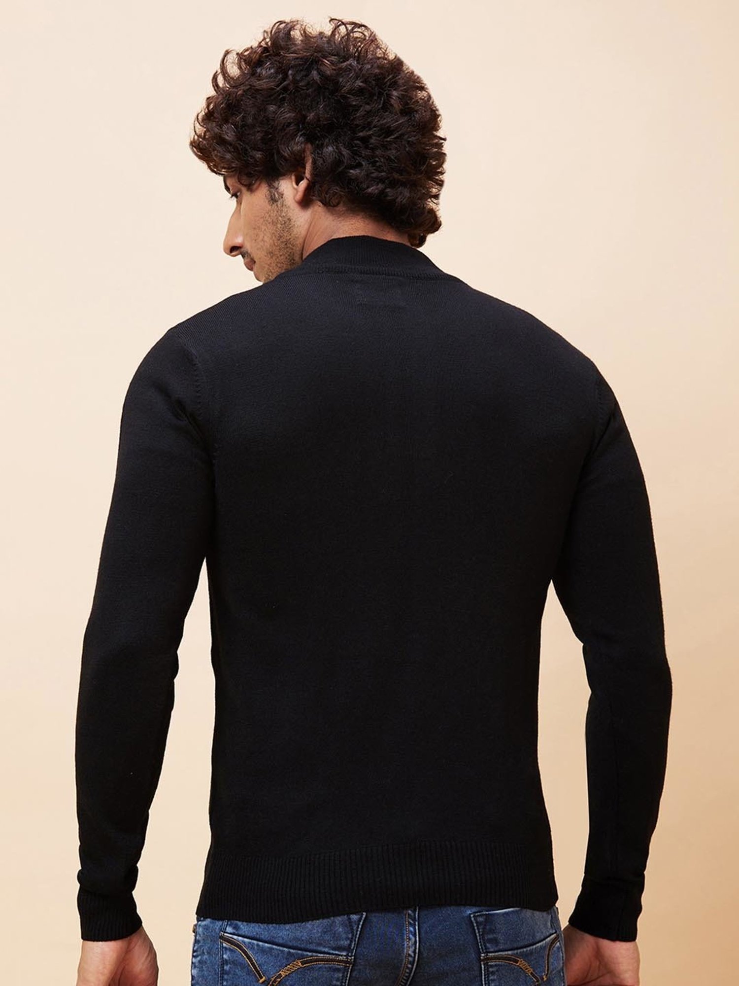 Globus Black Regular Fit Sweater