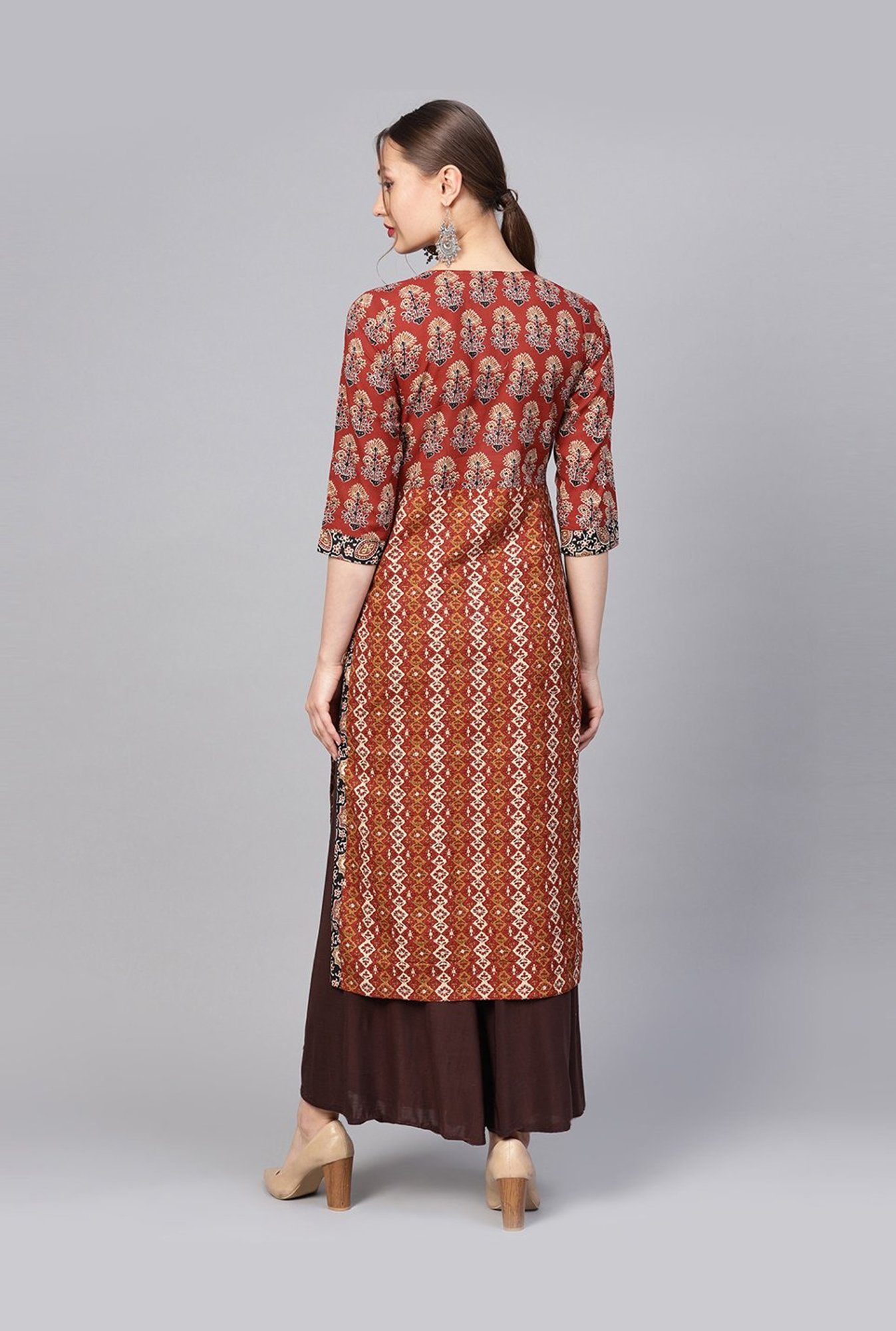 Saffron Threads Black Printed Straight Kurta