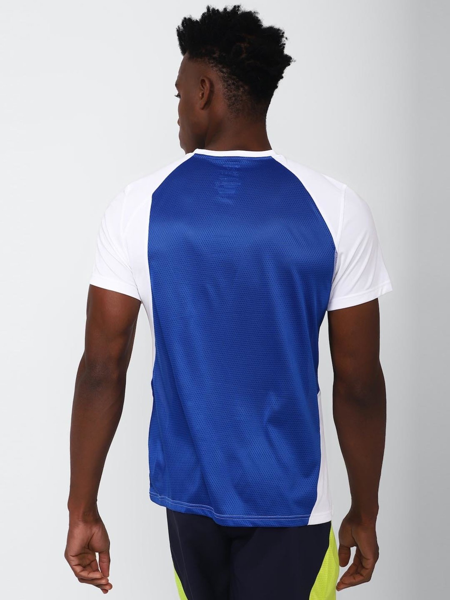 Reebok White Regular Fit T-Shirt