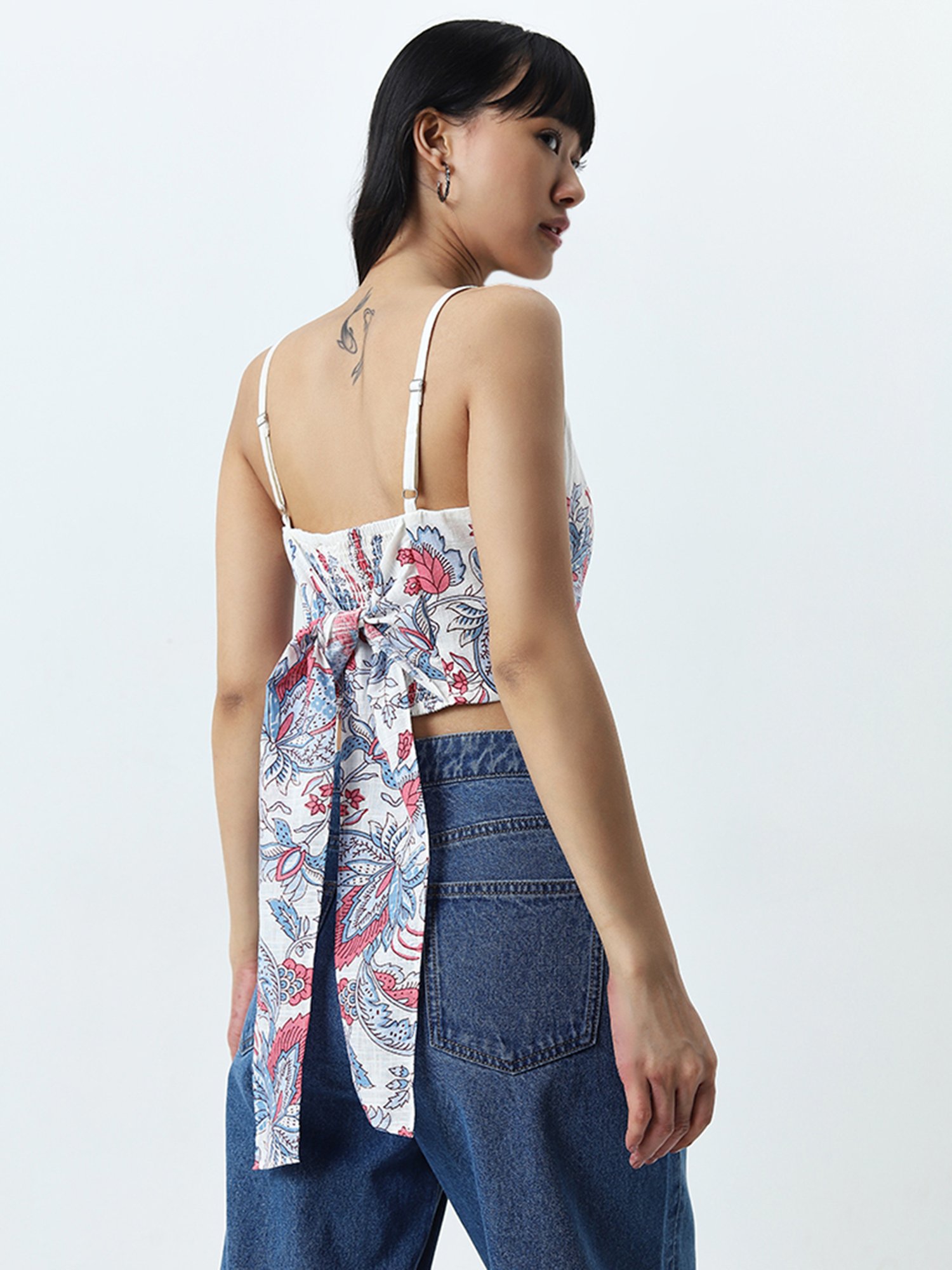 Bombay Paisley by Westside White Floral Printed Crop Cotton Top
