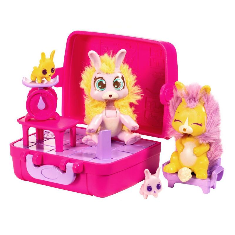 Little Live Pets Scruff Surprise Vet Rescue Families Feeding Set