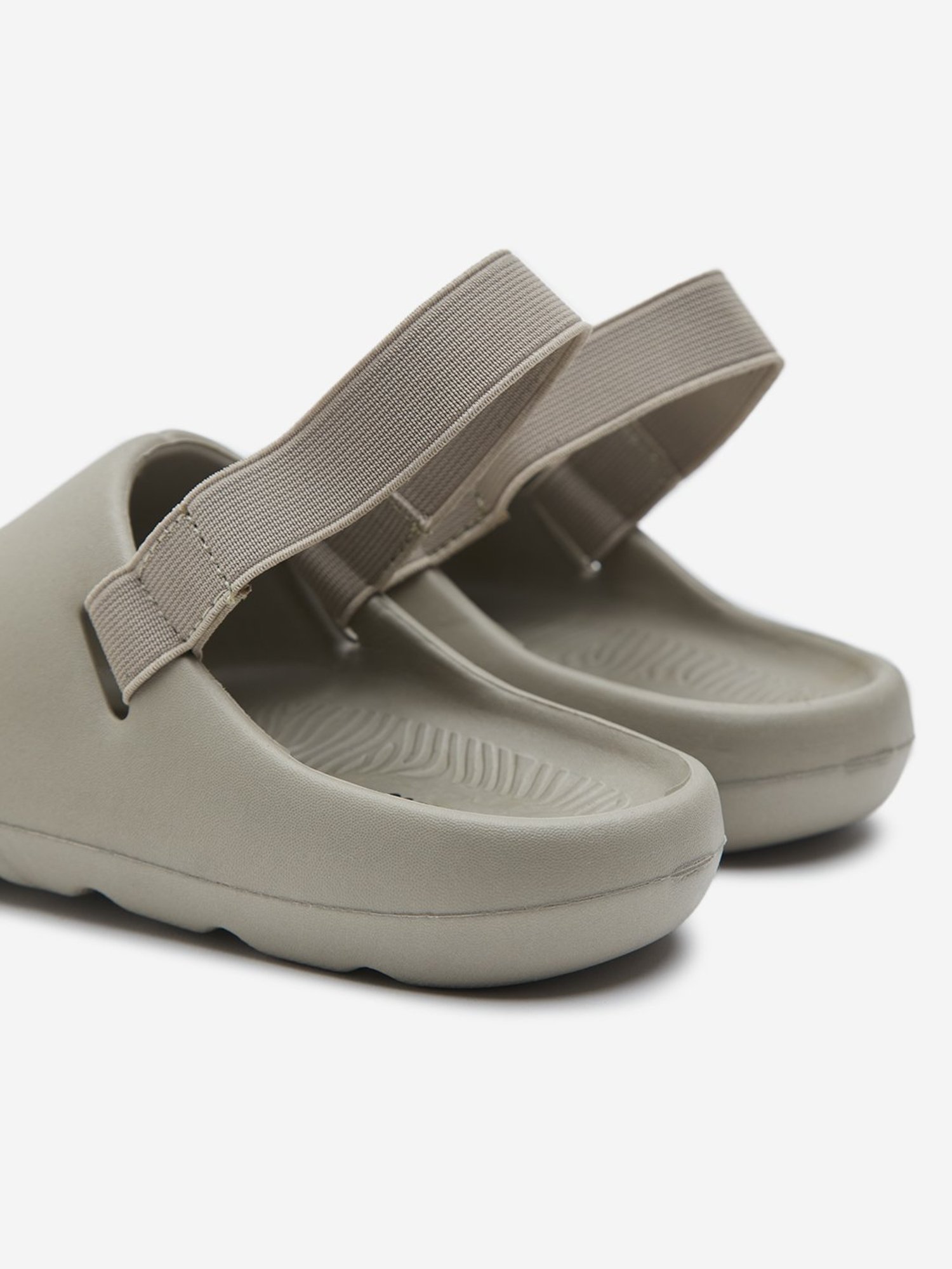 Yellow by Westside Ivory Slingback Clog Sandals