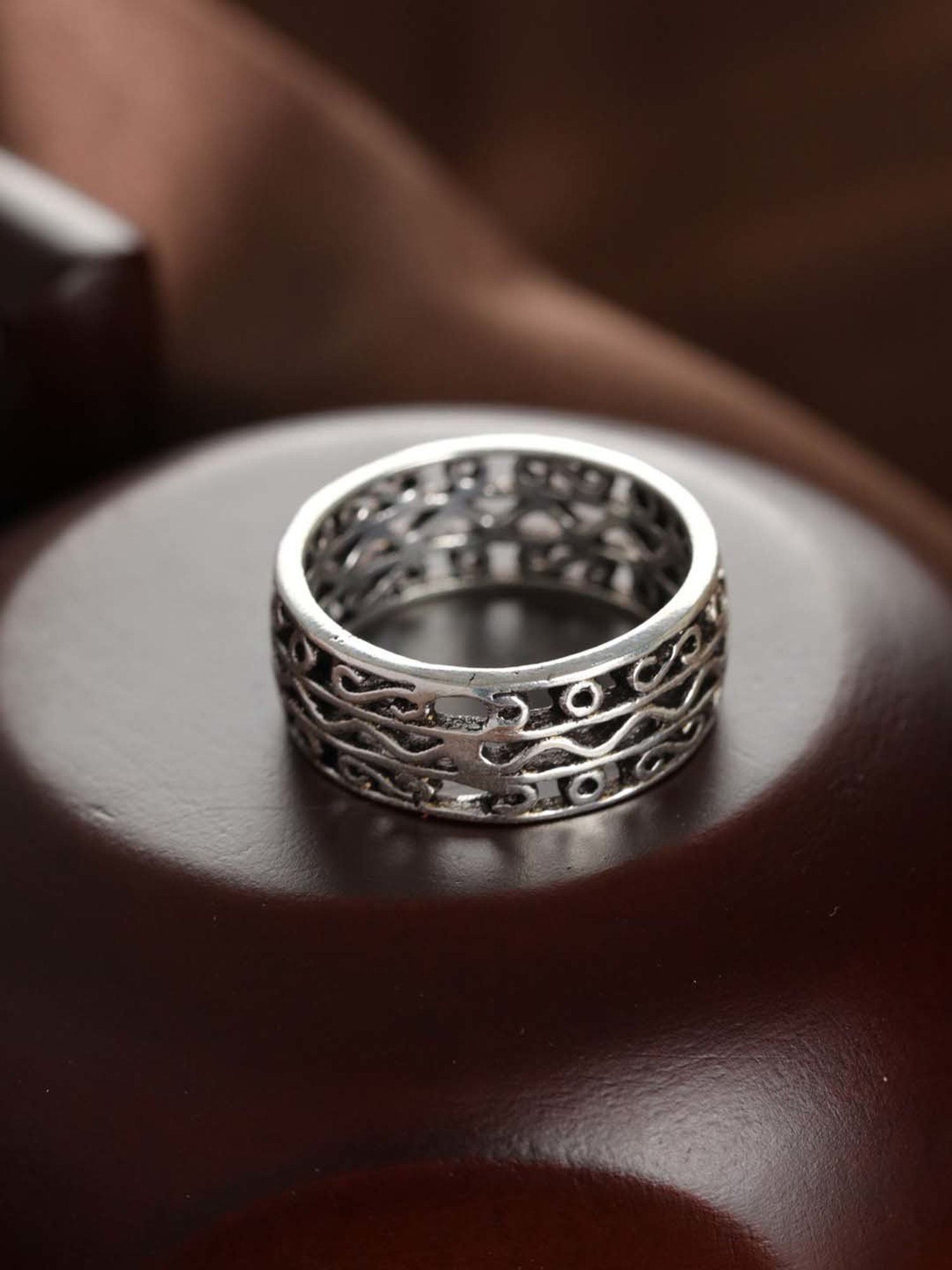 Bold by Priyaasi Wave Band Silver-Plated Ring for Men