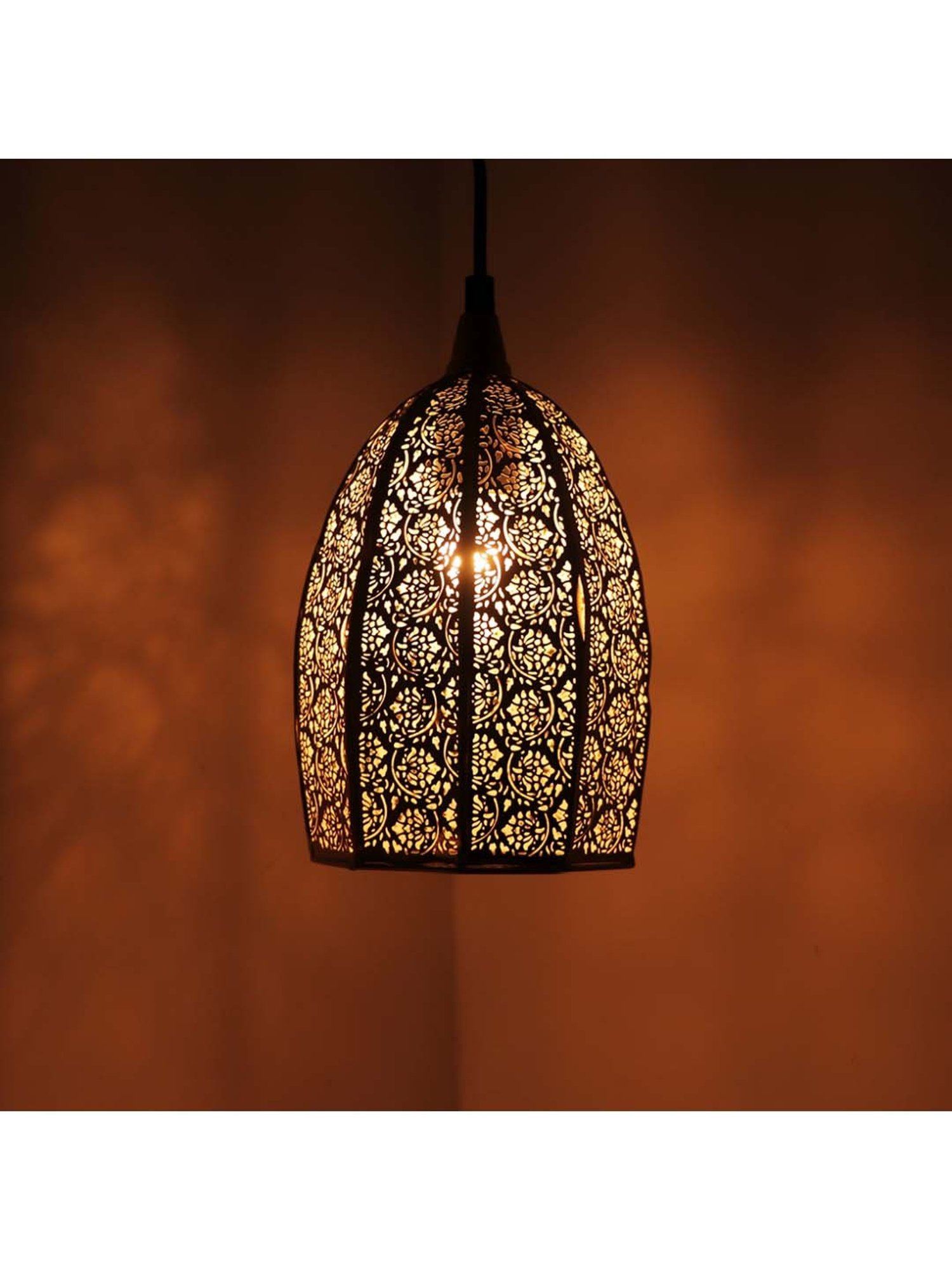 ExclusiveLane 'Moroccan Elegance' Matte Gold Iron Hand-Etched Pendant Lamp - Set of 1