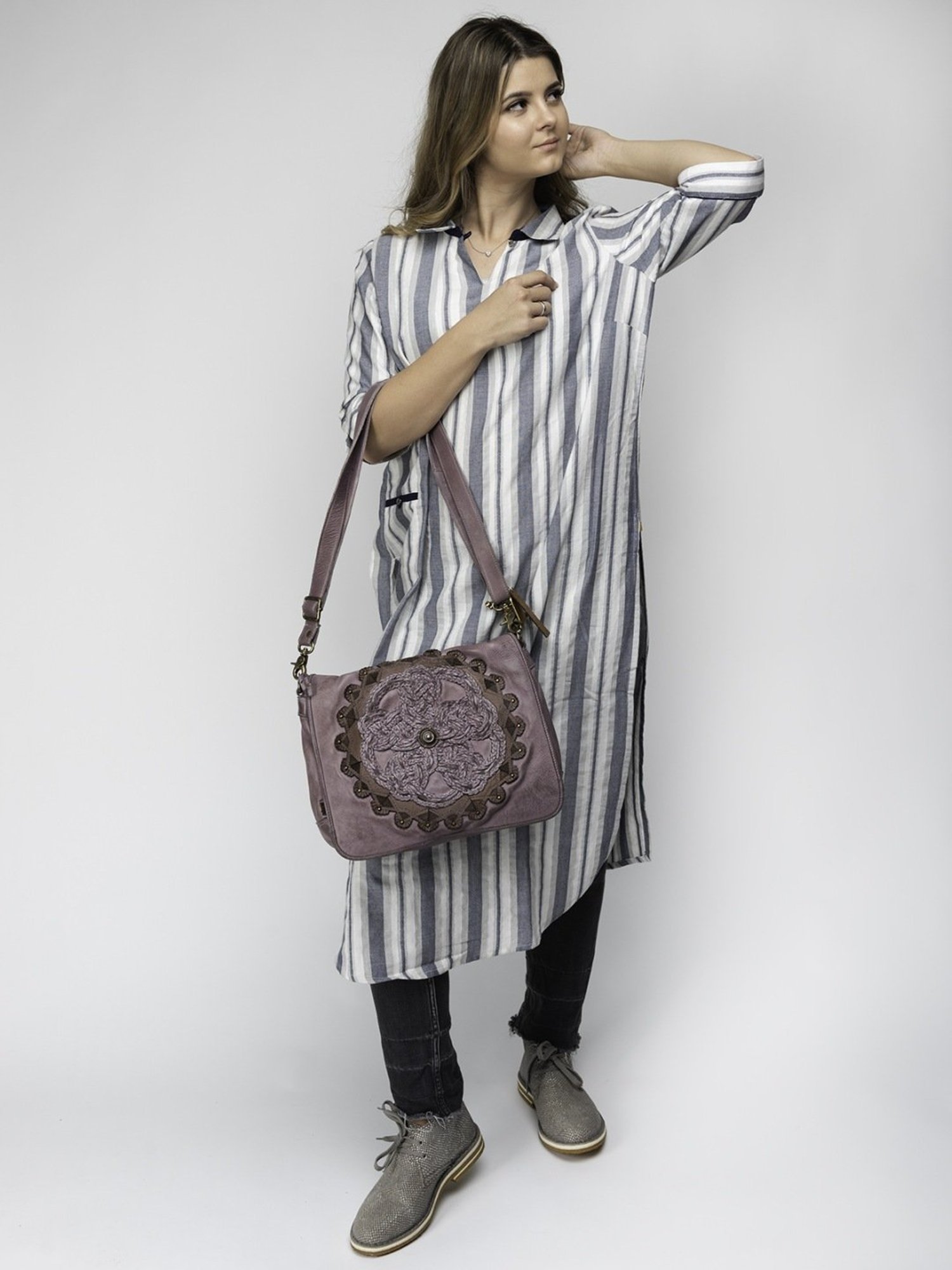 Art N Vintage Parma Quail Purple Leather Textured Medium Sling Handbag