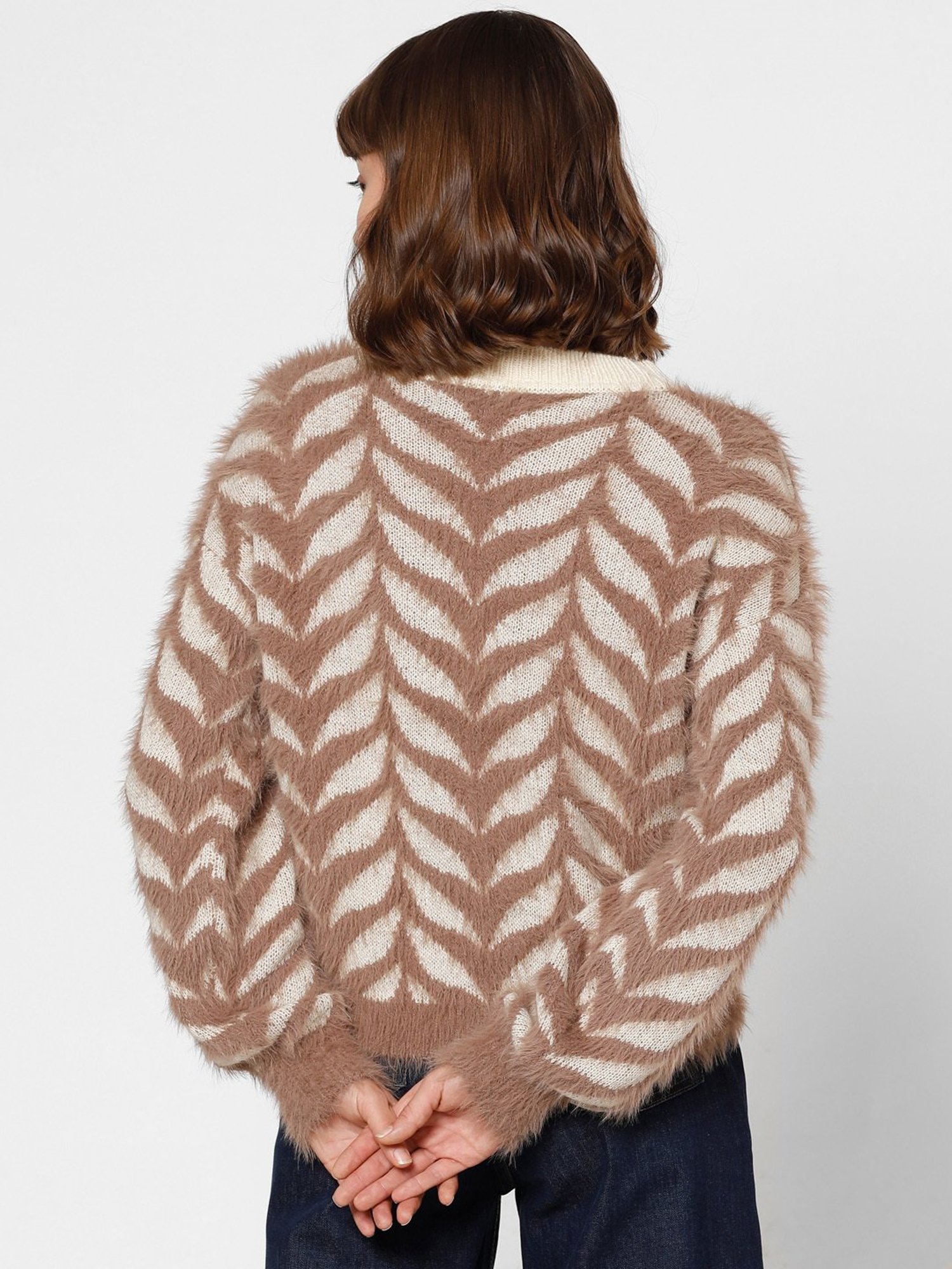 Vero Moda Brown & White Regular Fit Pullover