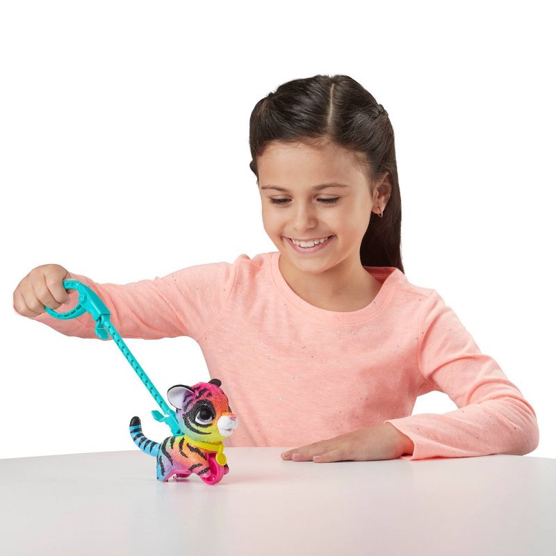 furReal Walkalots Lil' Wags - Tiger