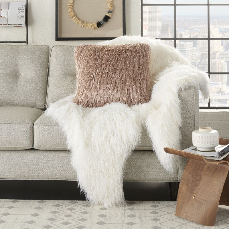 Shag DC122 Blush 20" x 20"