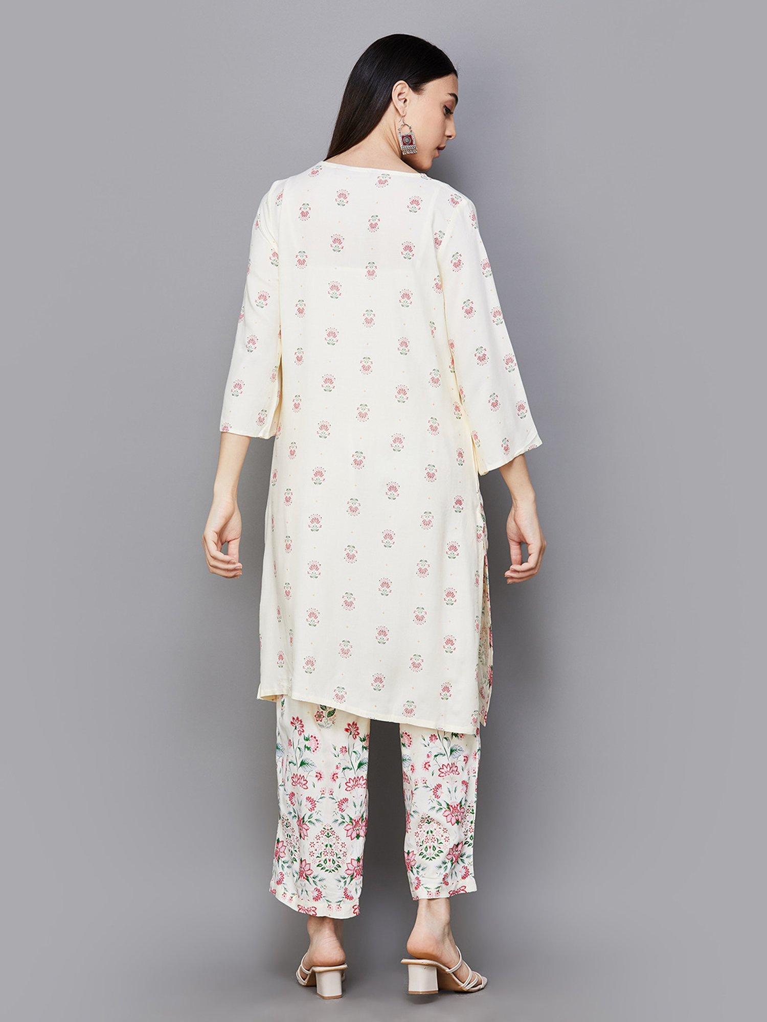 Melange by Lifestyle Off White & Pink Floral Print Kurta With Trousers