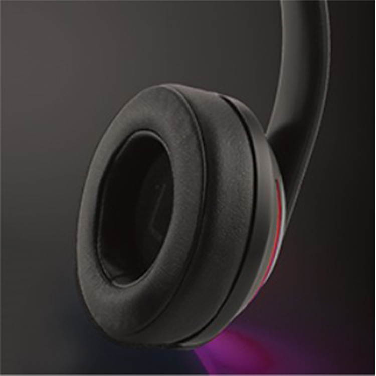 CORN  Cartoon Shape Bluetooth 4.1 Wireless  and 3.5mm Wired Connectivity  Dual-mode Headset, Stereo Low Deep Bass, Multi-color Led Light Effect--Rabbit Girl