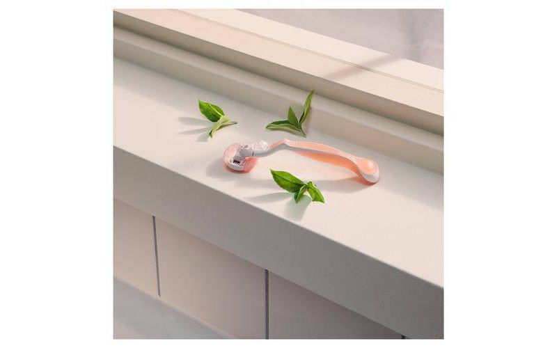 Venus ComfortGlide White Tea Women's Razor Blade Refills - 6ct