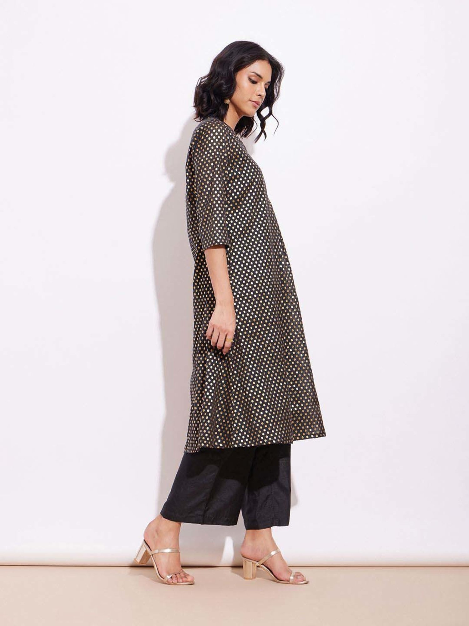 Pink Fort Black Striped Kurta Pant Set