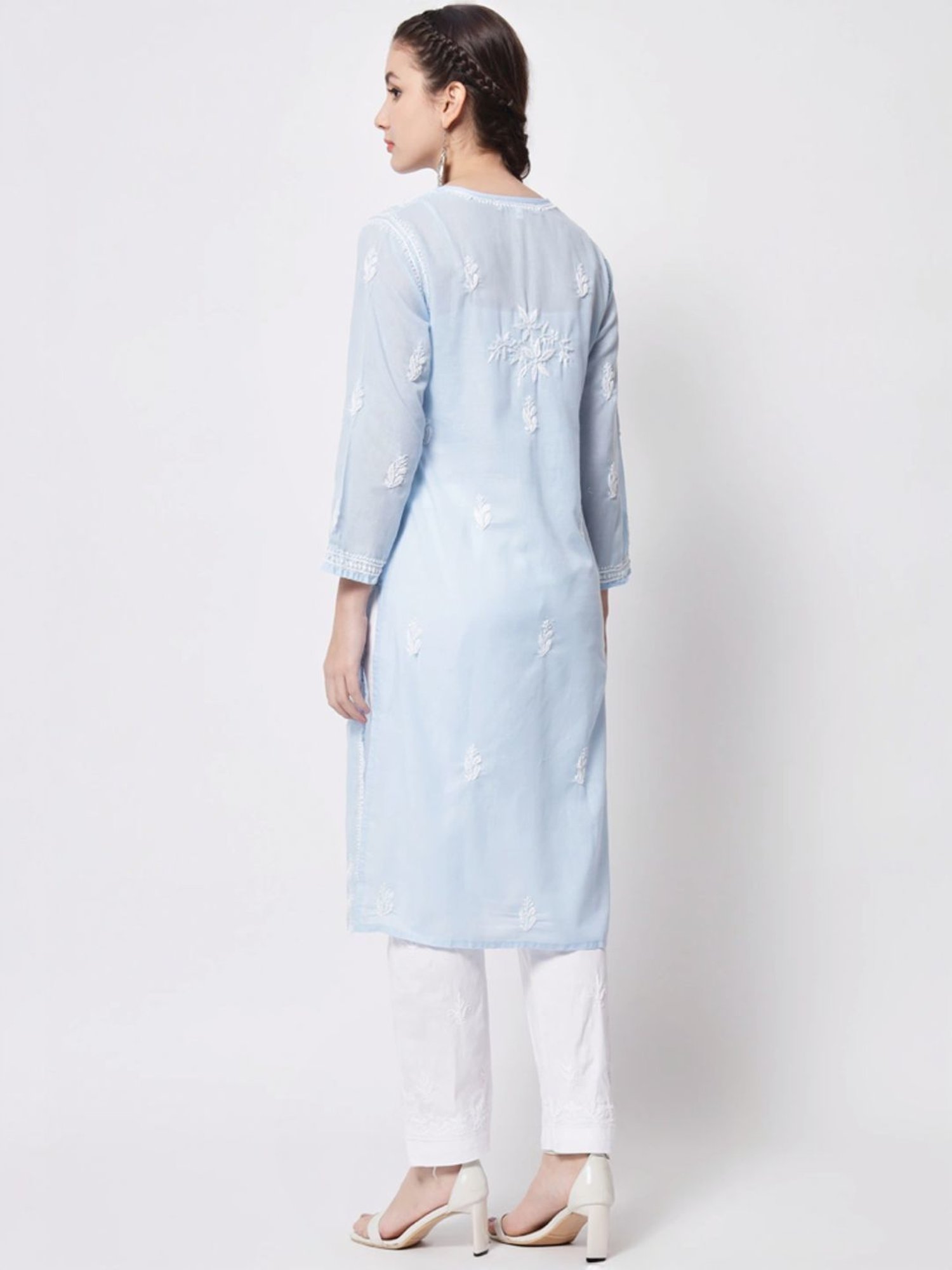 PARAMOUNT CHIKAN Sky Blue Cotton Hand Embroidered Chikankari Straight Kurta