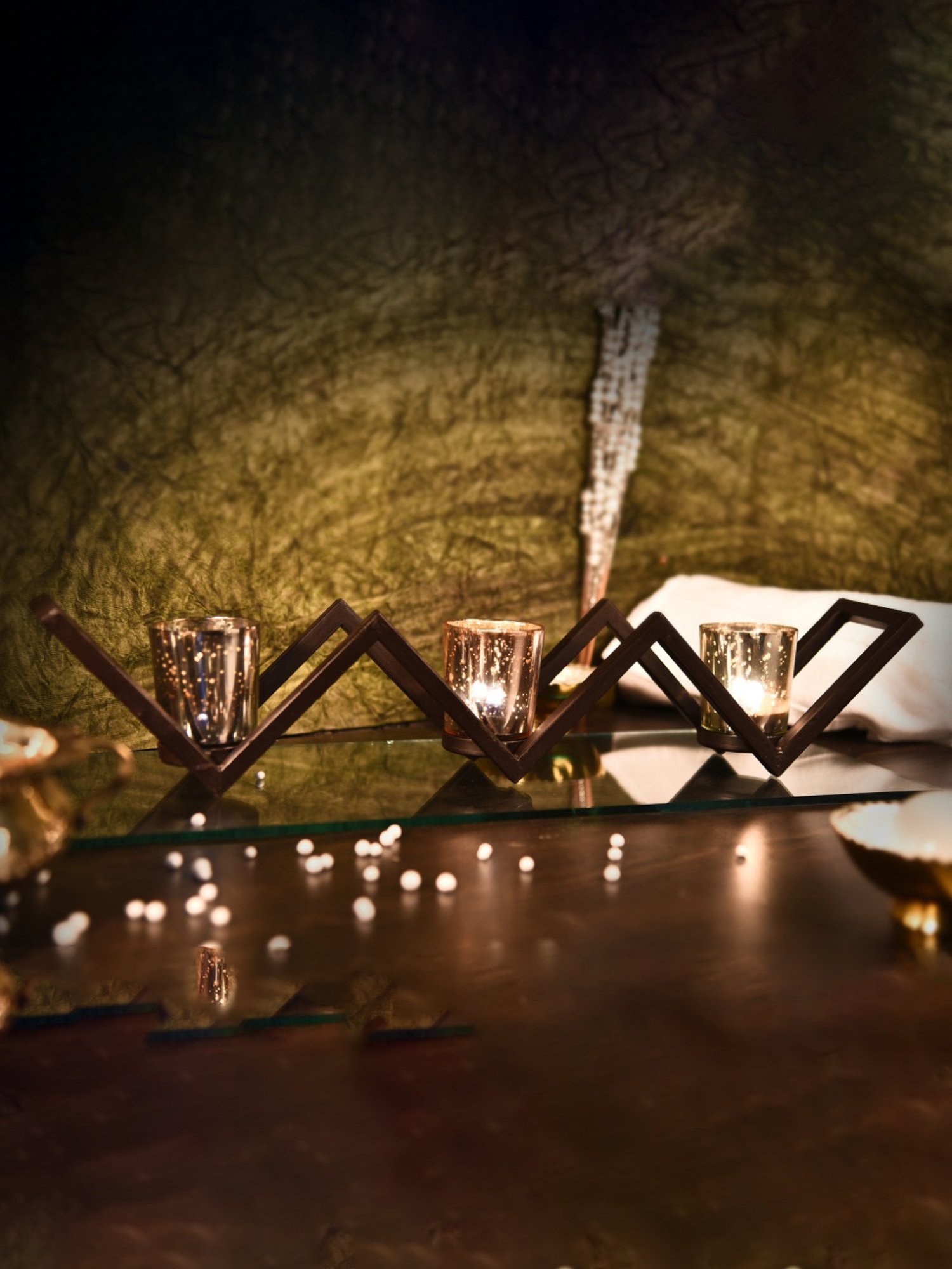 HOSLEY Black Iron Decorative Tealight Holders with Glass - Set of 3