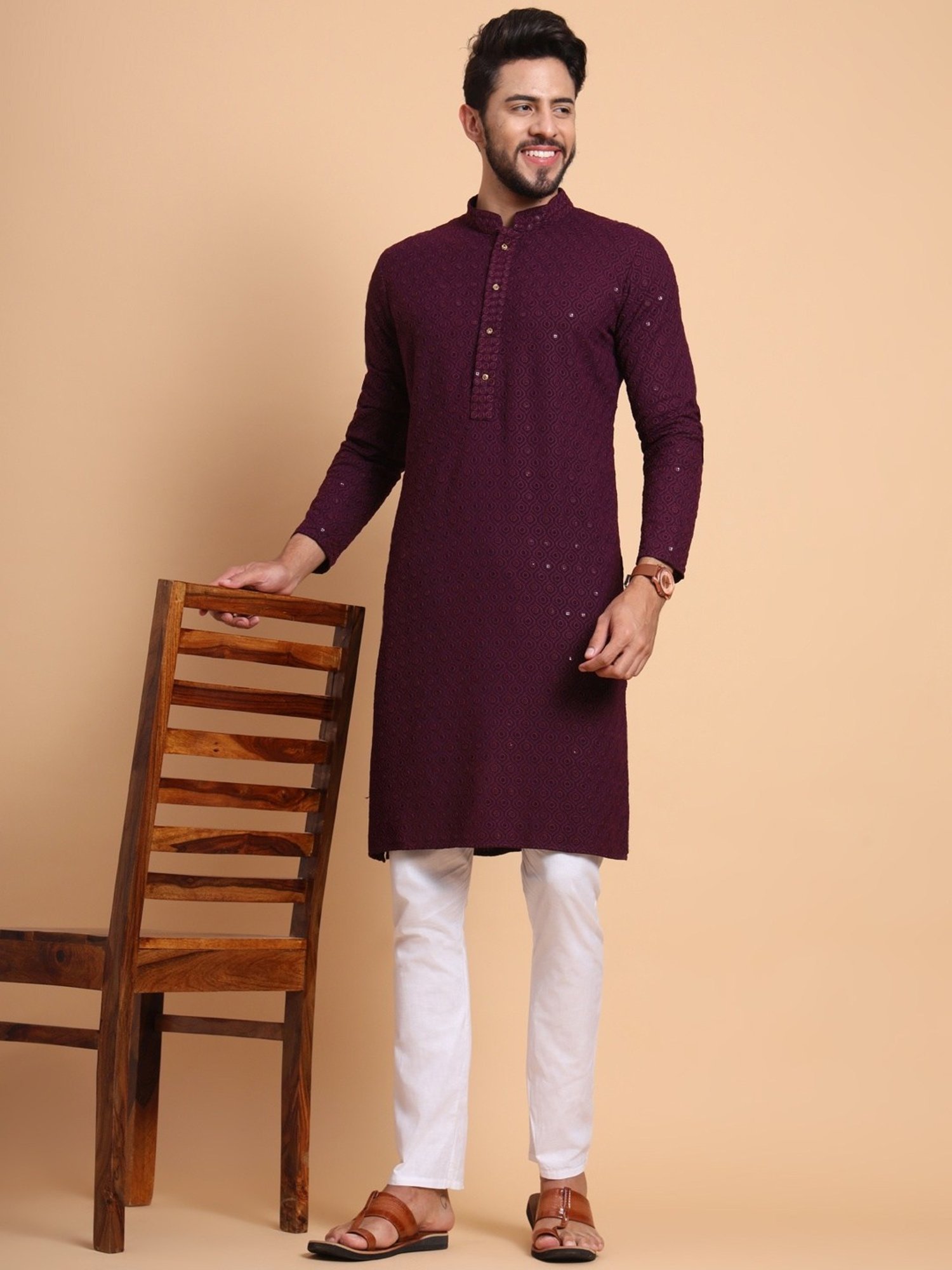SWAGG INDIA Maroon Regular Fit Embroidered Kurta