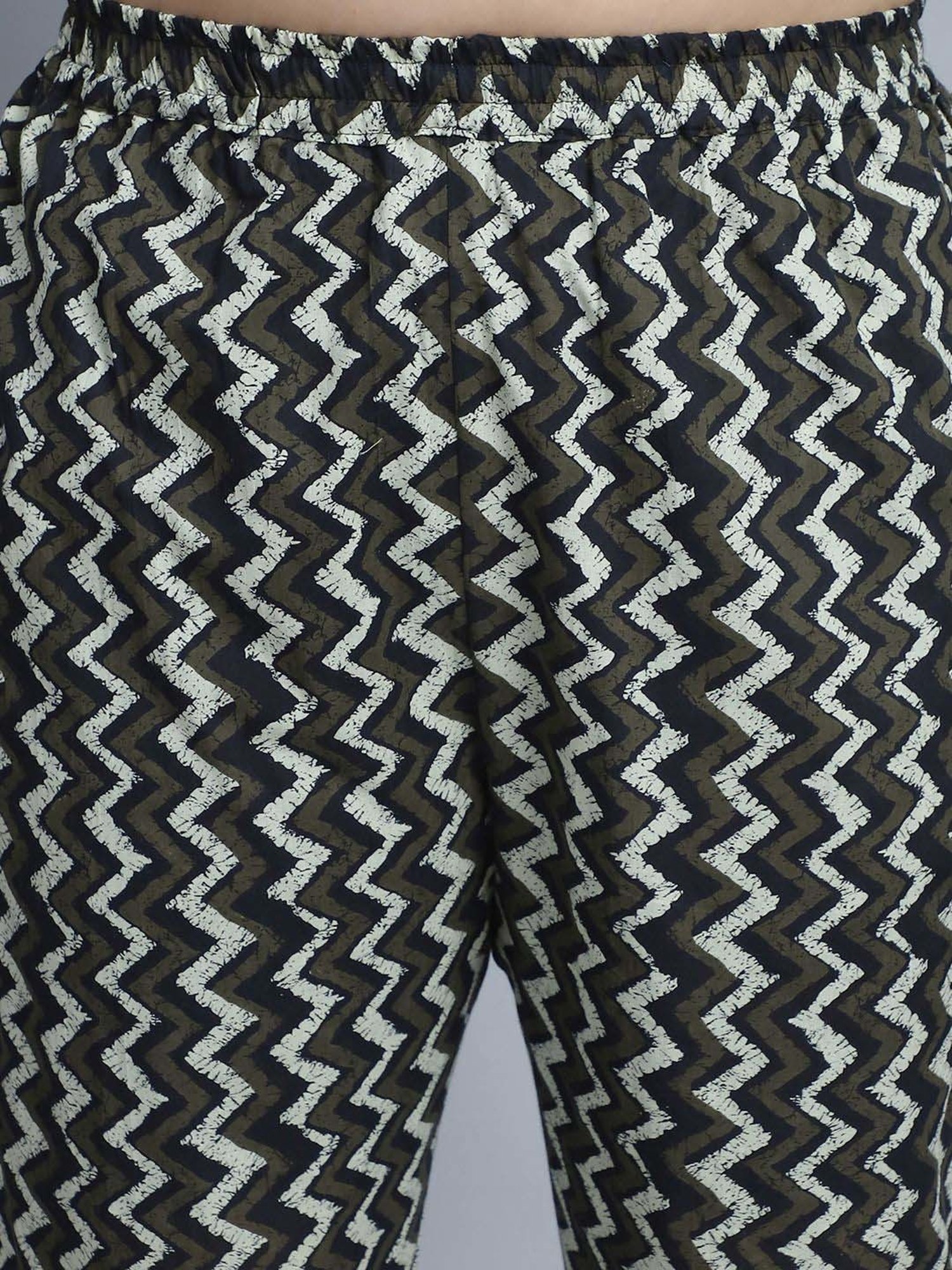 TAG 7 Green Cotton Printed Top Pyjamas Set