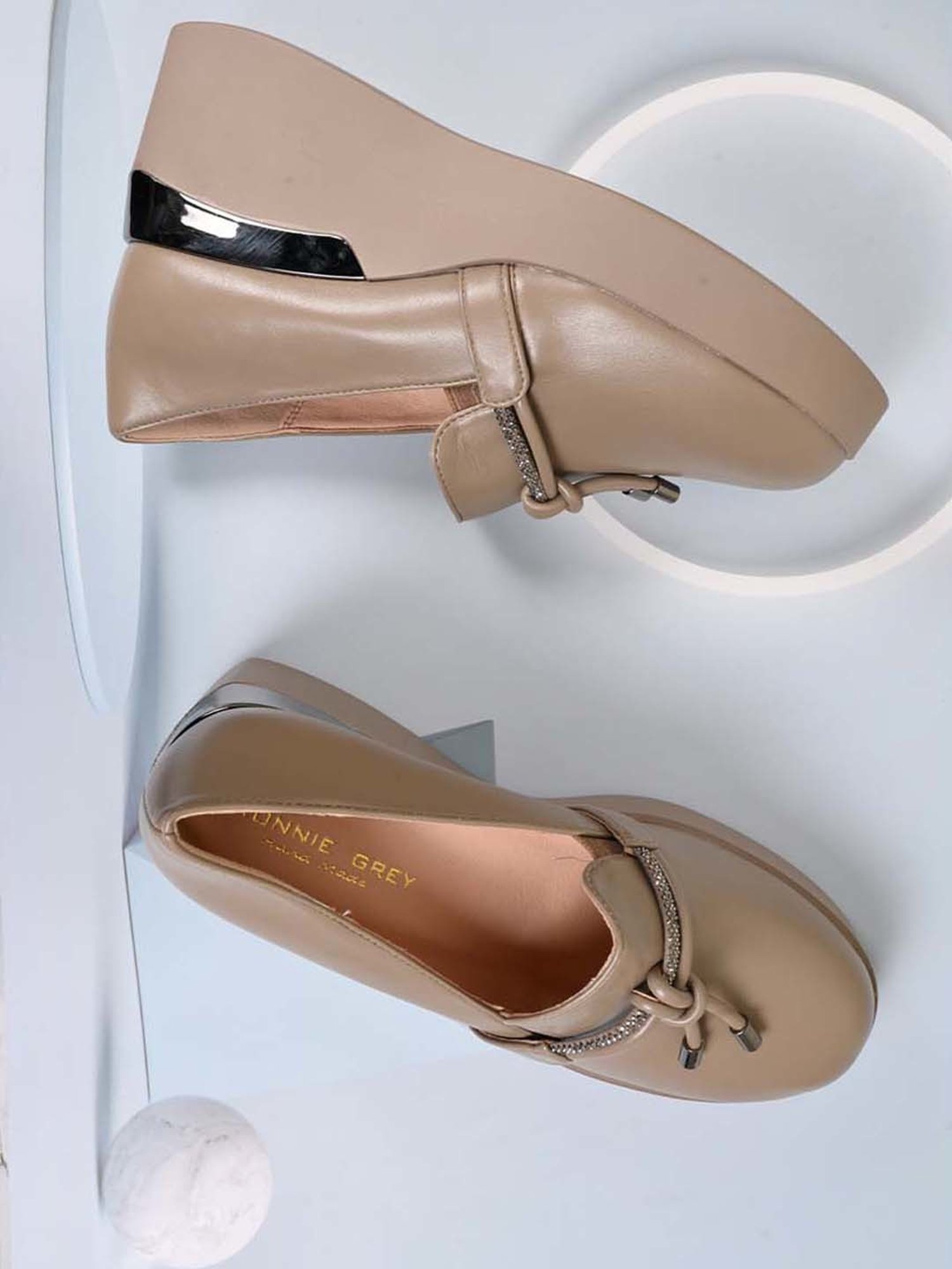 Ronnie Grey Women's Khaki Wedge Moccasins