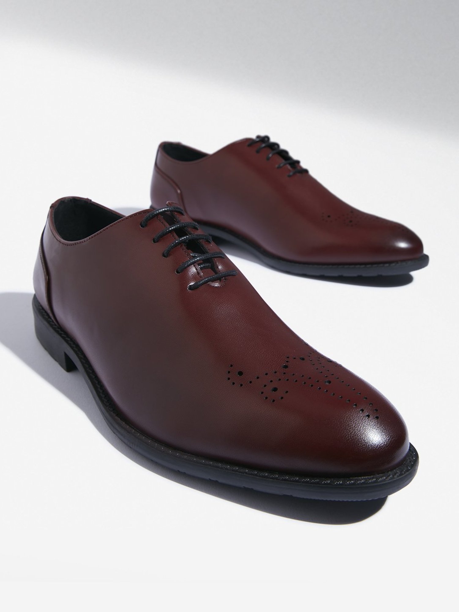 SOLEPLAY by Westside Maroon Perforated Lace-Up Shoes